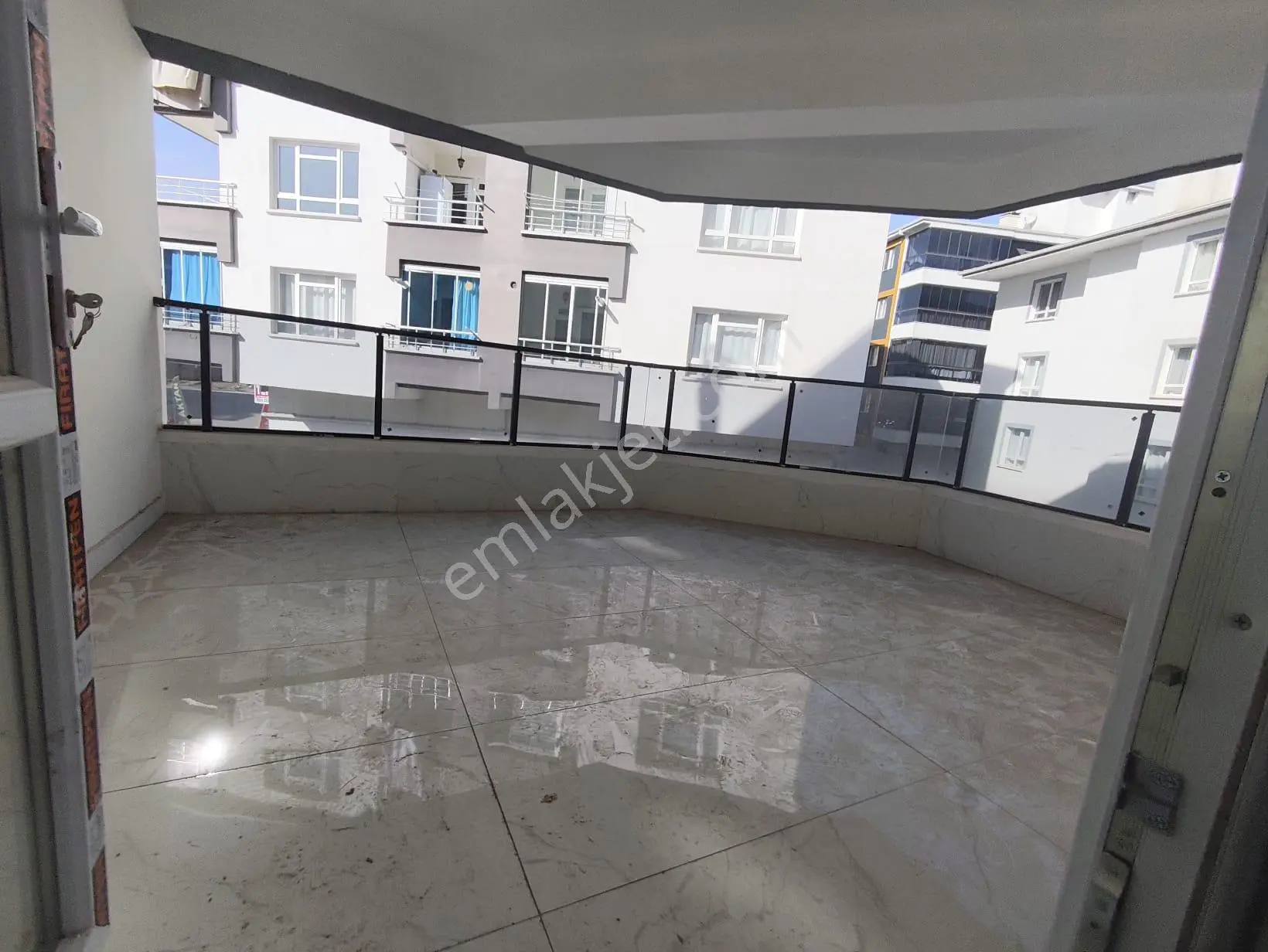 Yılmaz Gayrimenkulden Satılık Bulvar Üzeri 150 M2 3+1 Sıfır Daire - Görsel 10