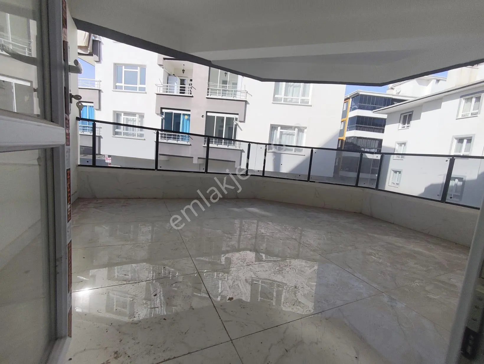 Yılmaz Gayrimenkulden Satılık Bulvar Üzeri 150 M2 3+1 Sıfır Daire - Görsel 32