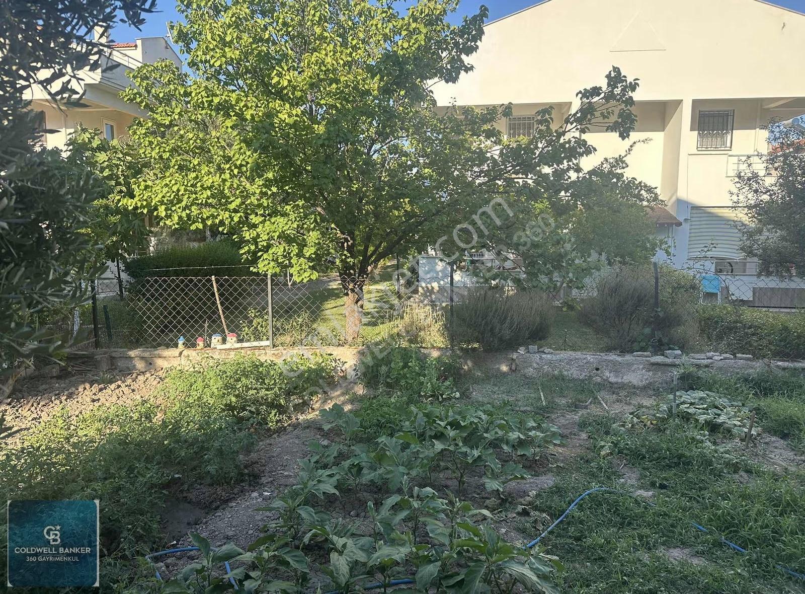 Çandarlı'da Denize Çok Yakın, Site İçerisinde Geniş Bahçeli - Görsel 21