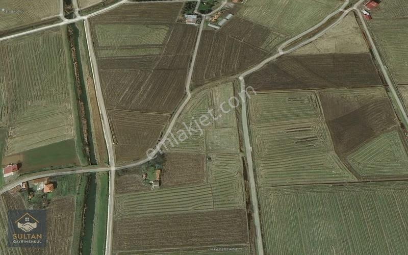 Bafra Altınay Mah. Yolu Ve Suyu Olan Satılık Tarla - Görsel 2