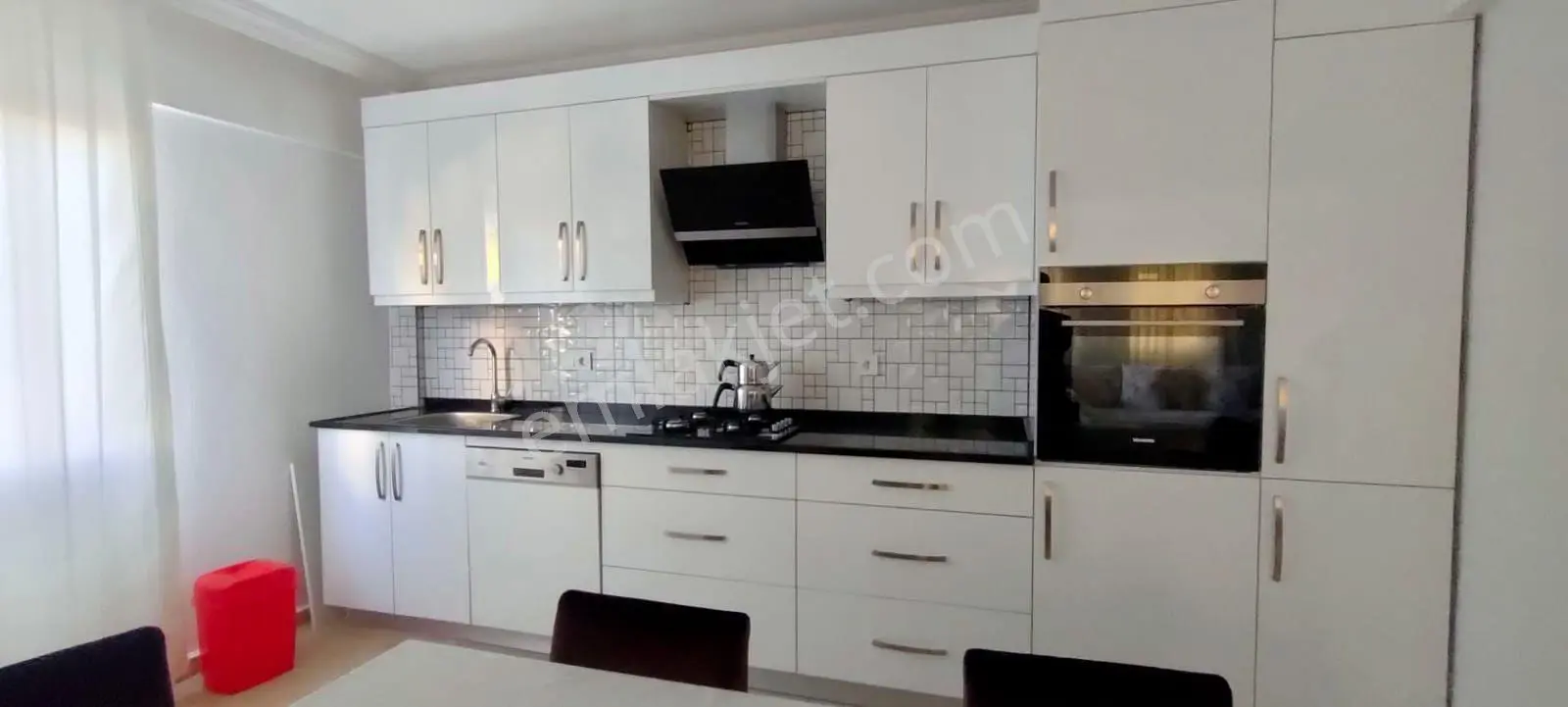 Denize 40 Metre, 4+1 Villa
