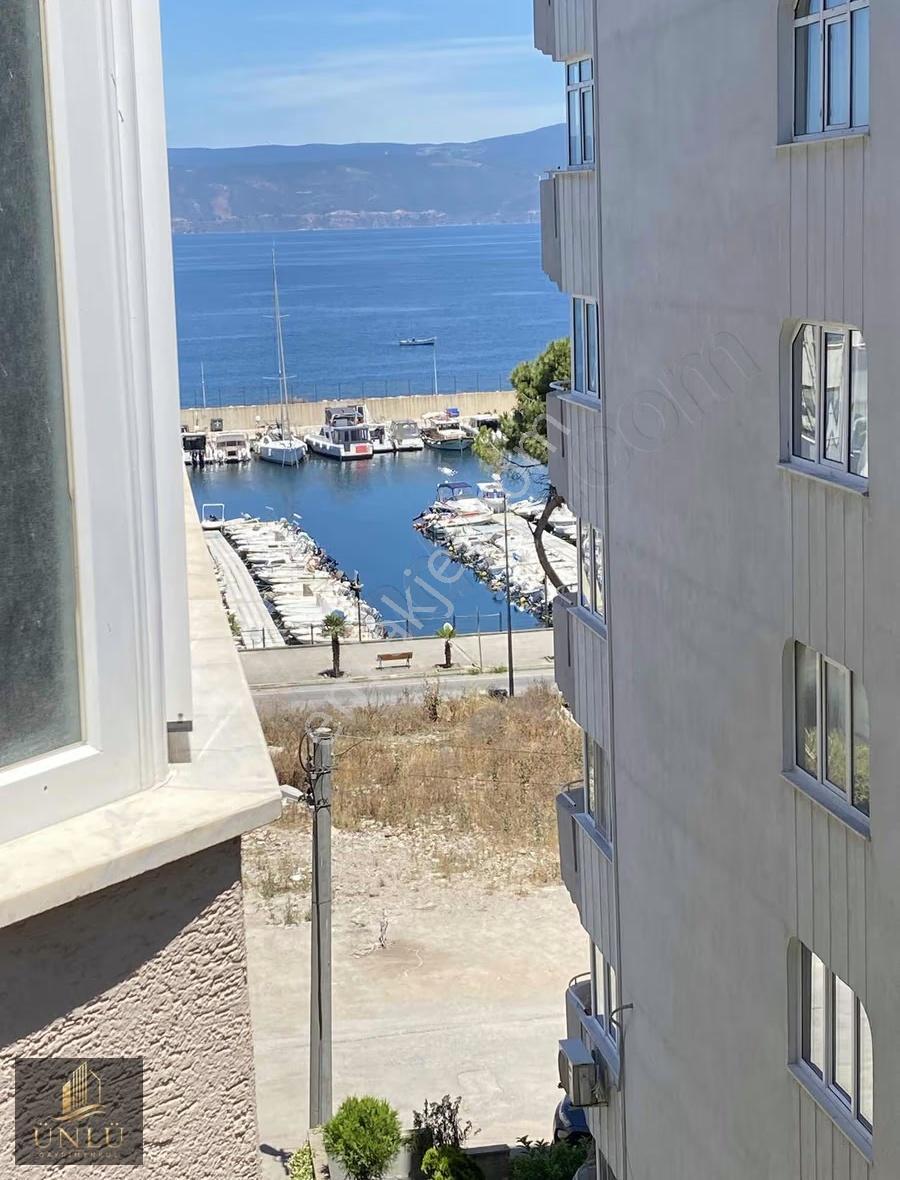 Halitpaşa Mah'denize Yakın Site İçi Otoparklı Arakat Daire