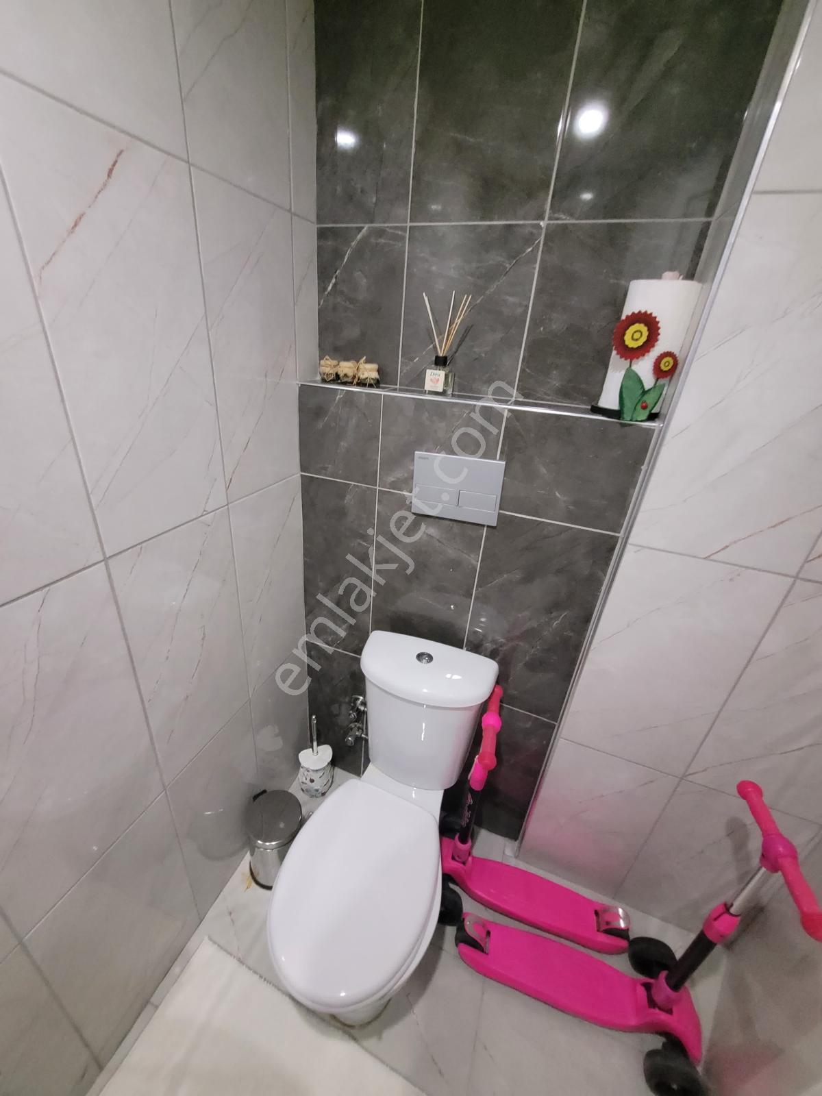 2+1 *karslılar *5-3katı 3yaşında Net 95m2 Dgaz *hasarsız *menderese *5dakika Yürüme 2banyo Bahçeli, - Görsel 18