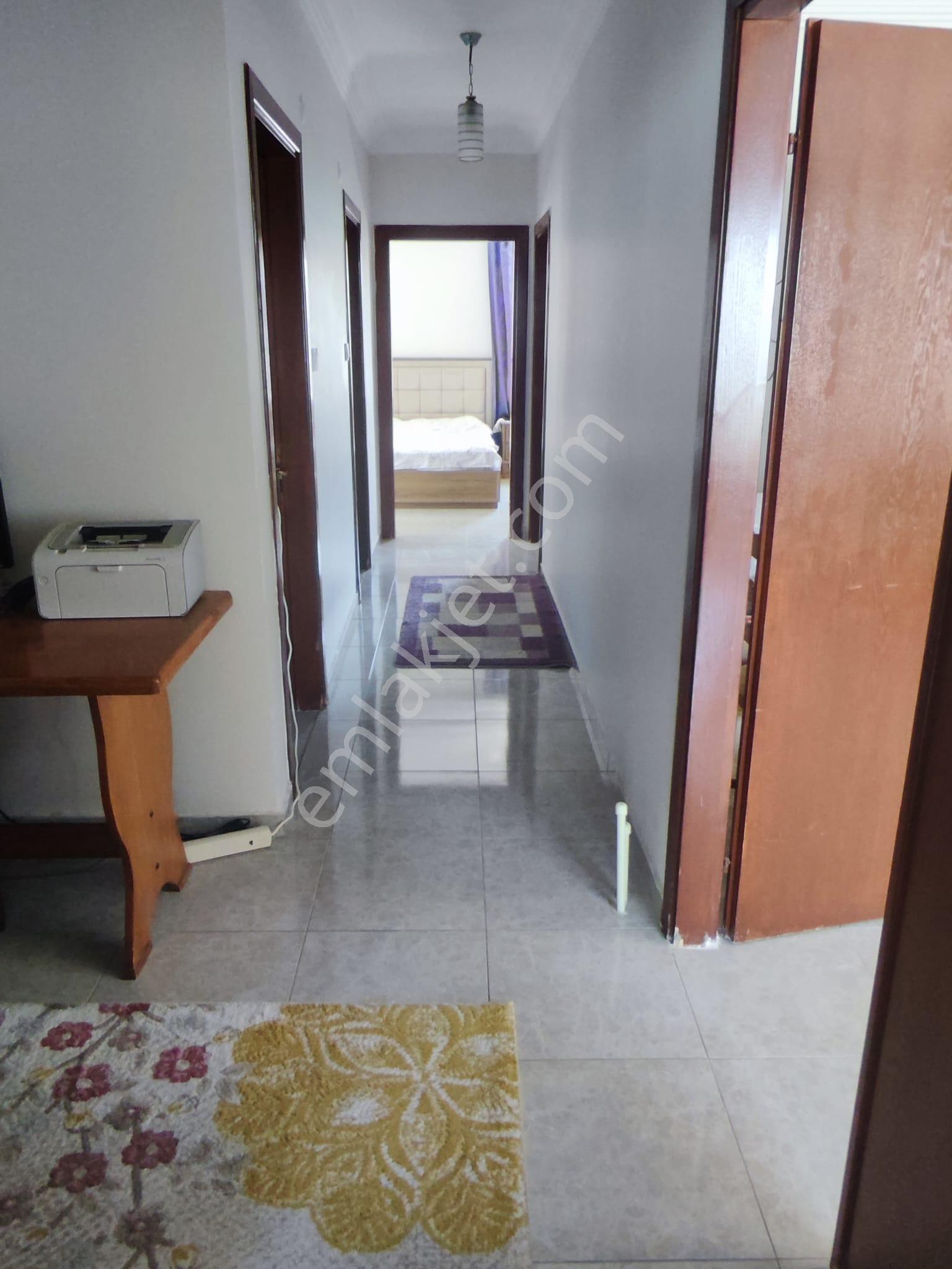 3+1 Göl Manzaralı Güzelyalı 220m2 Herkat Tek Daire 4cephe G.enerji Dgaz 2banyo 4balkon 5-10yaş. - Görsel 14