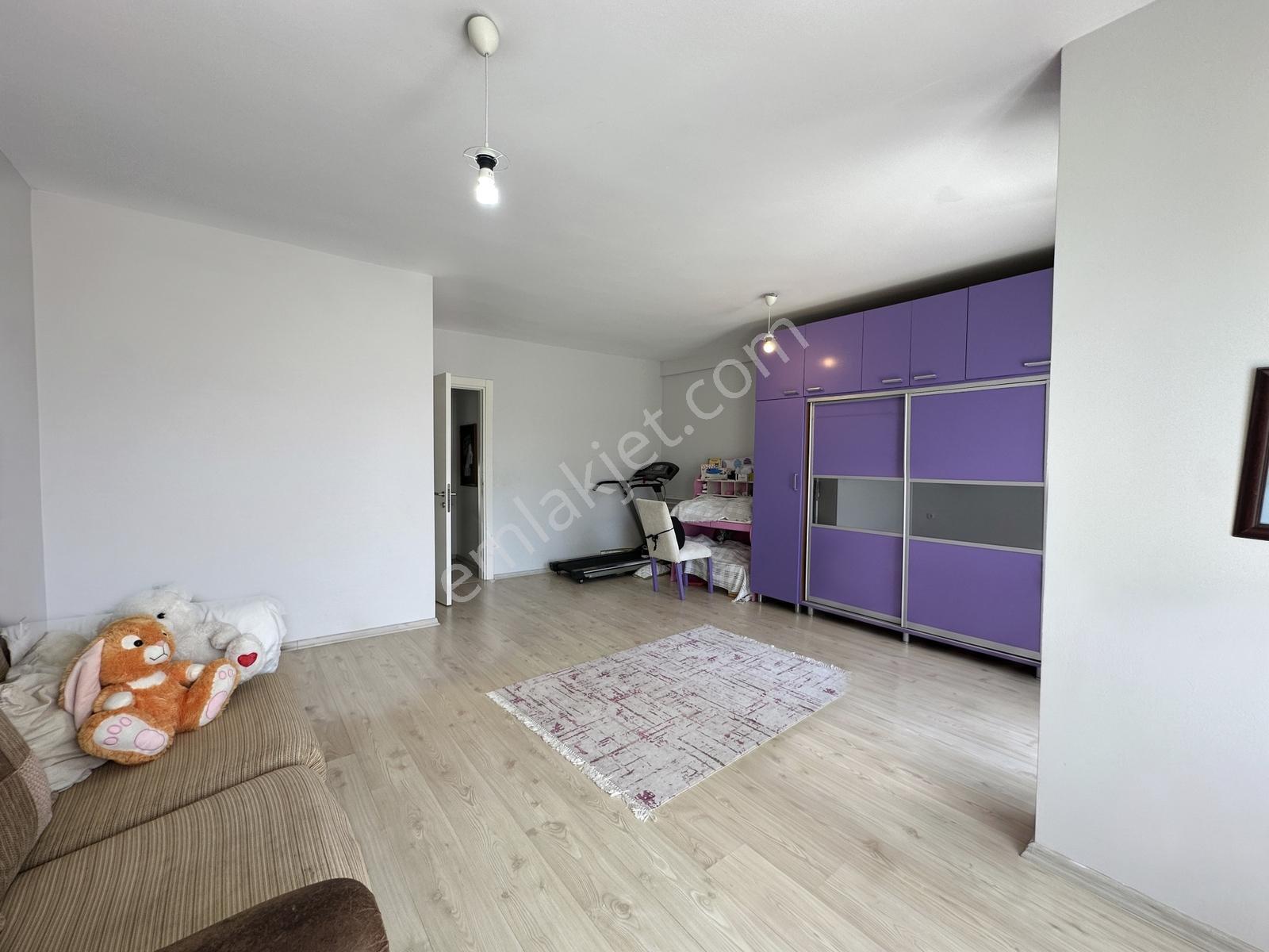 Güzelbahçe Siteler Mah Özzümrüt Sitesinde 3+1 Satılık Villa - Görsel 16