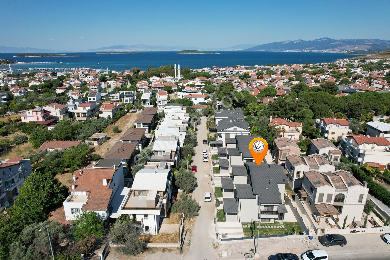 Urla Çeşmealtı Denizli Mahallesinde Denize Yakın Satılık Villa - Görsel 10