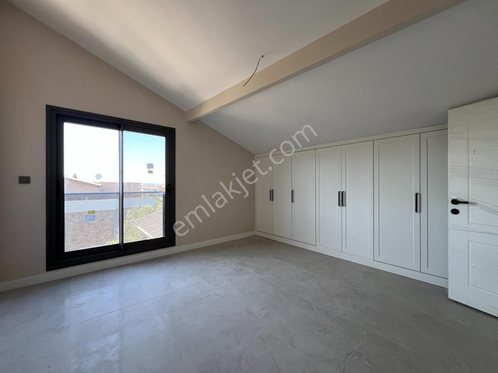 Urla Çeşmealtı Denizli Mahallesinde Denize Yakın Satılık Villa - Görsel 33