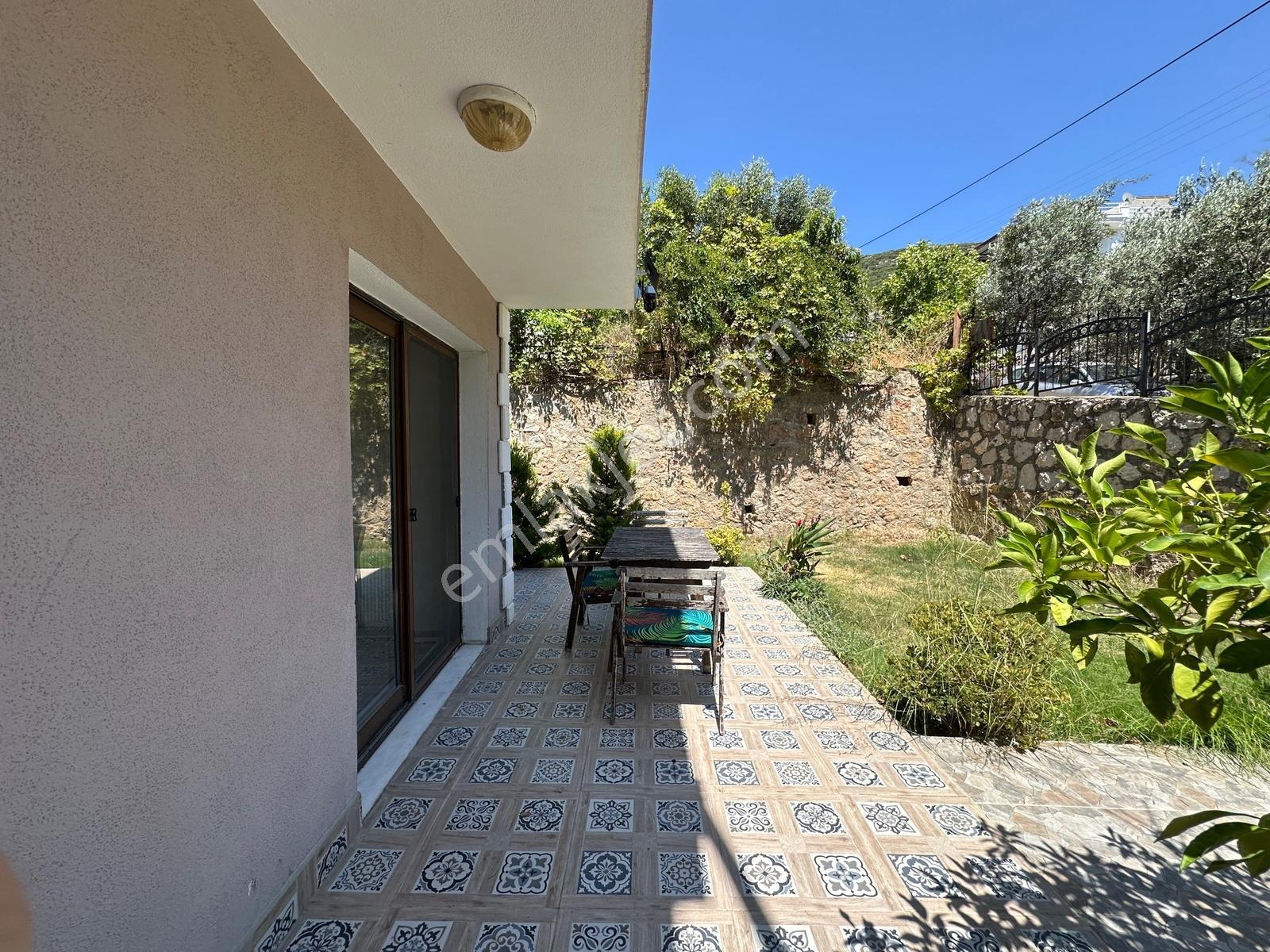 Güzelbahçe Çamlı Dadaşkent Sitesi Müstakil Havuzlu Satılık Villa - Görsel 34