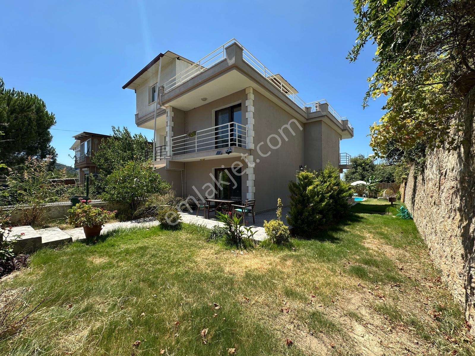 Güzelbahçe Çamlı Dadaşkent Sitesi Müstakil Havuzlu Satılık Villa - Görsel 4