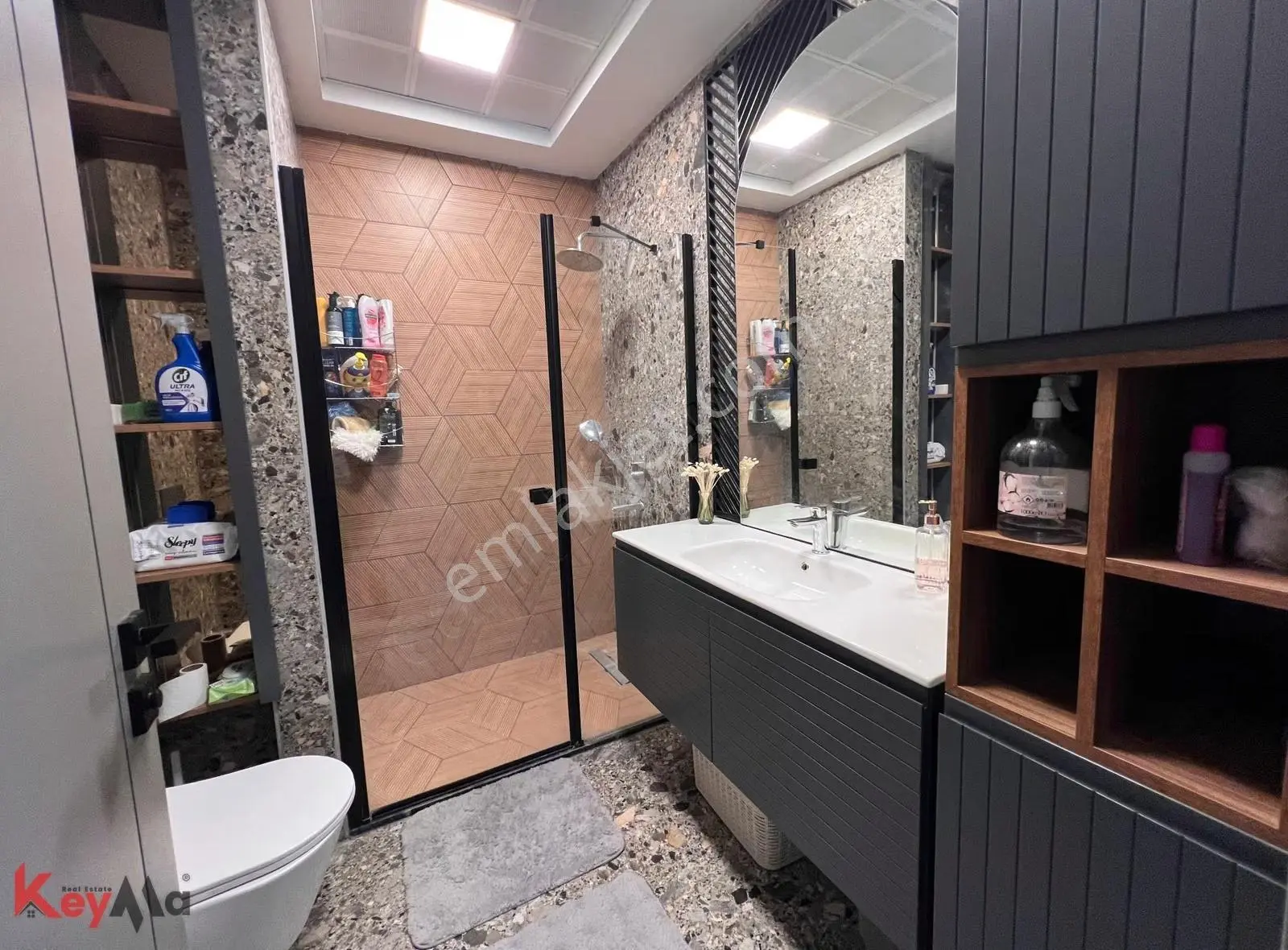 Denize 200 Metre Teras Kullanımlı Yüzme Havuzlu - Görsel 7