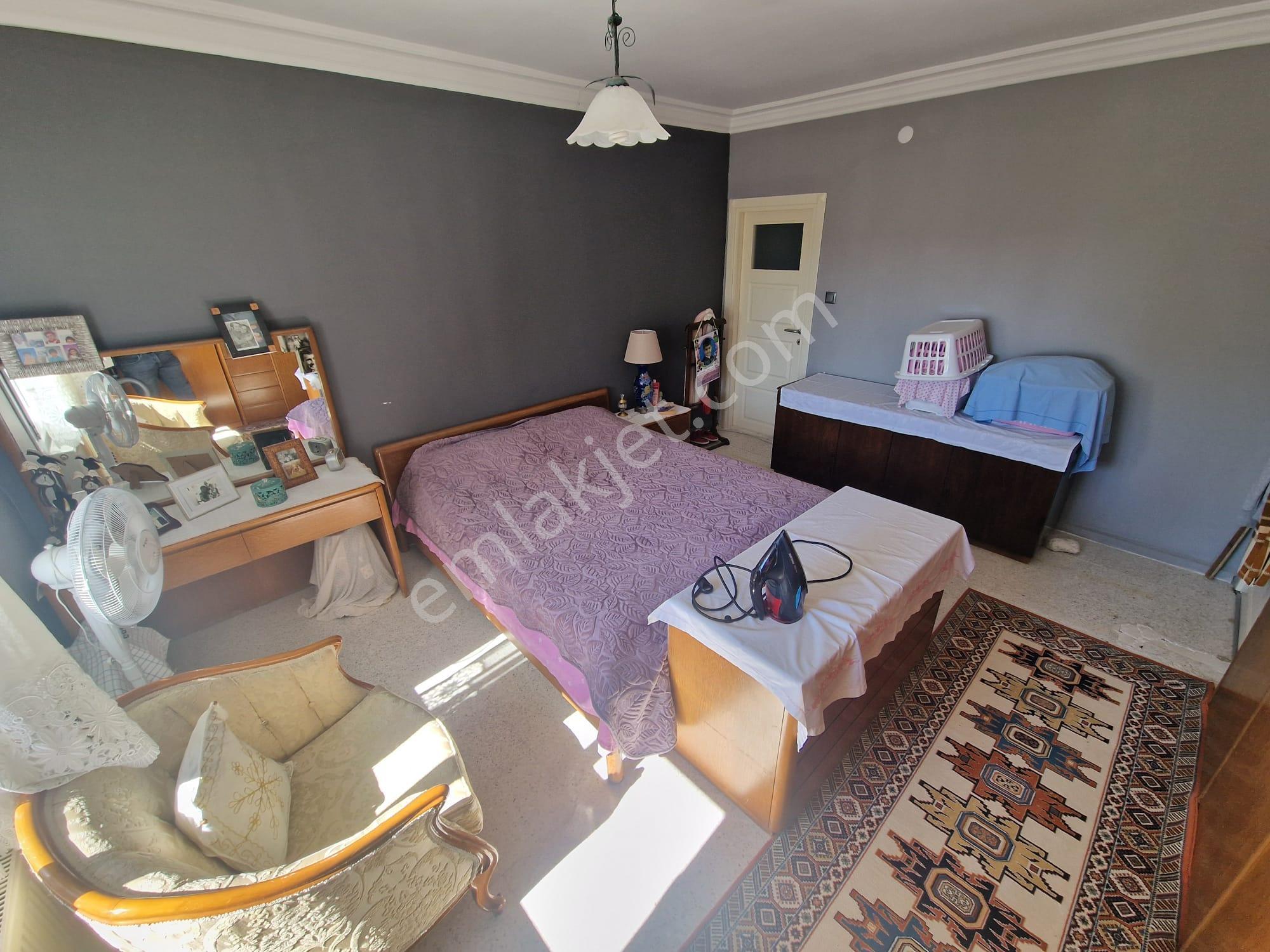 4+1güzelyalı Kap.mutfak 3banyo 3wc 240m2 Gdb Cephe 2balkon Site İçi Sosyete Pazarı Civ.az Hasarlı - Görsel 10