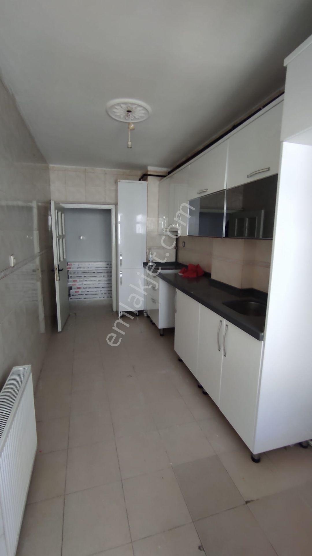 Kiralık*daire*kuşcağız Merkez De*cadde Üzeri*orta Kat *3+1*yapılı* - Görsel 18