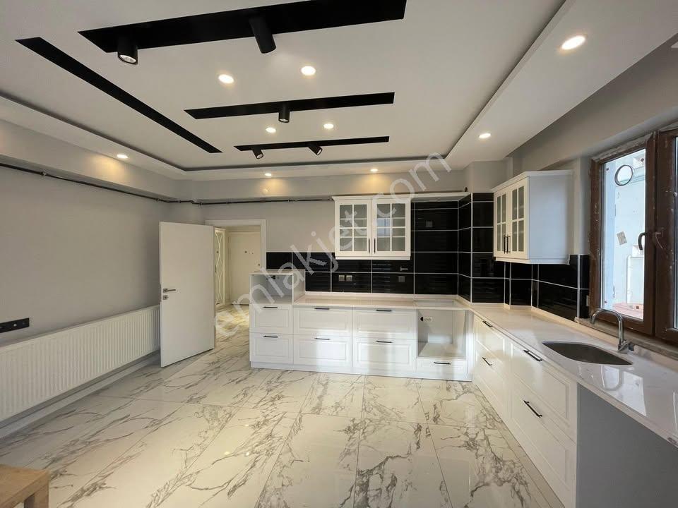 Sarraf Yapı'dan 2+1 Geniş Dekorlu Metrobüse 5 Dk Daire!!!!! - Görsel 4