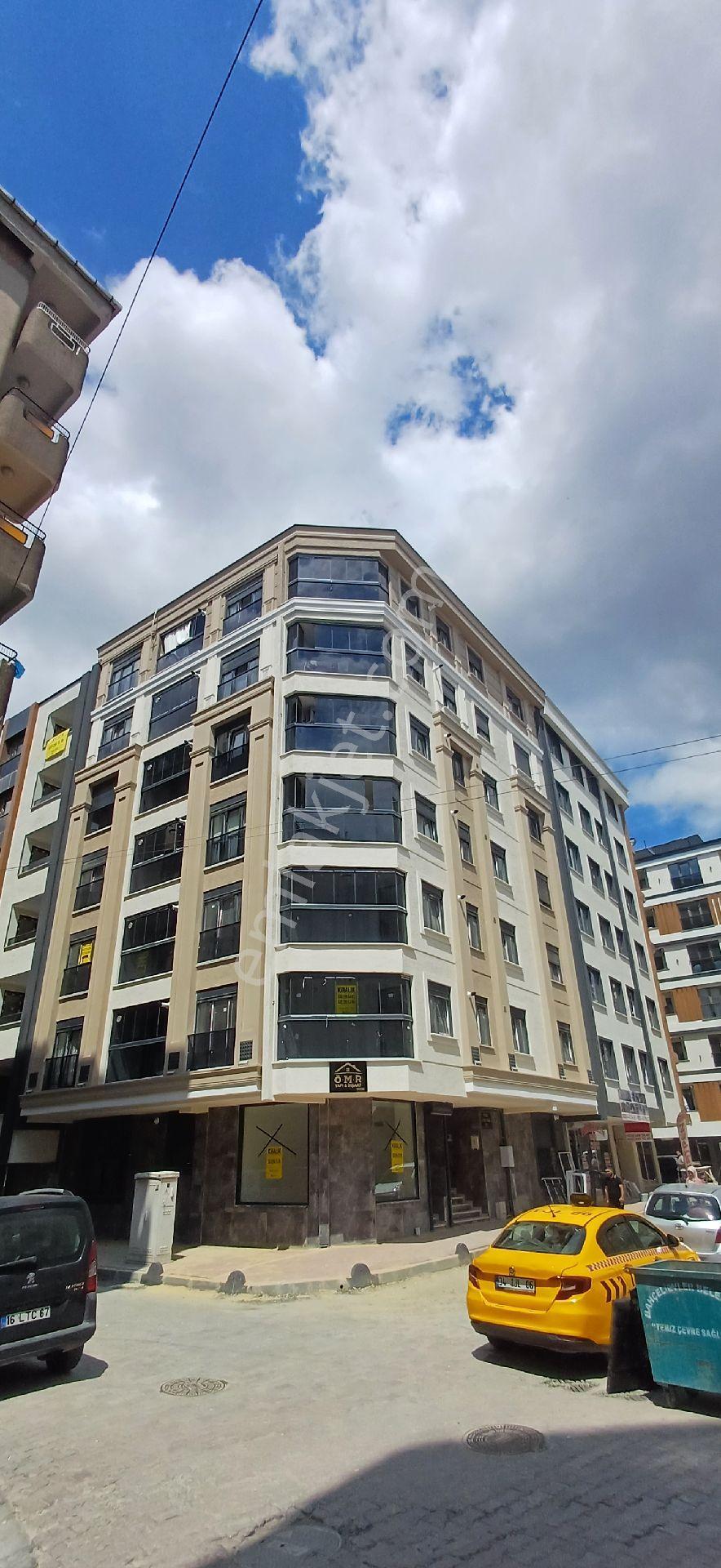 Ş.evler Merkezde Metrobüse 5dk.yeni Binada Sıfır 2+1 80m2 Ultralüx Satılık Fırsat Daire