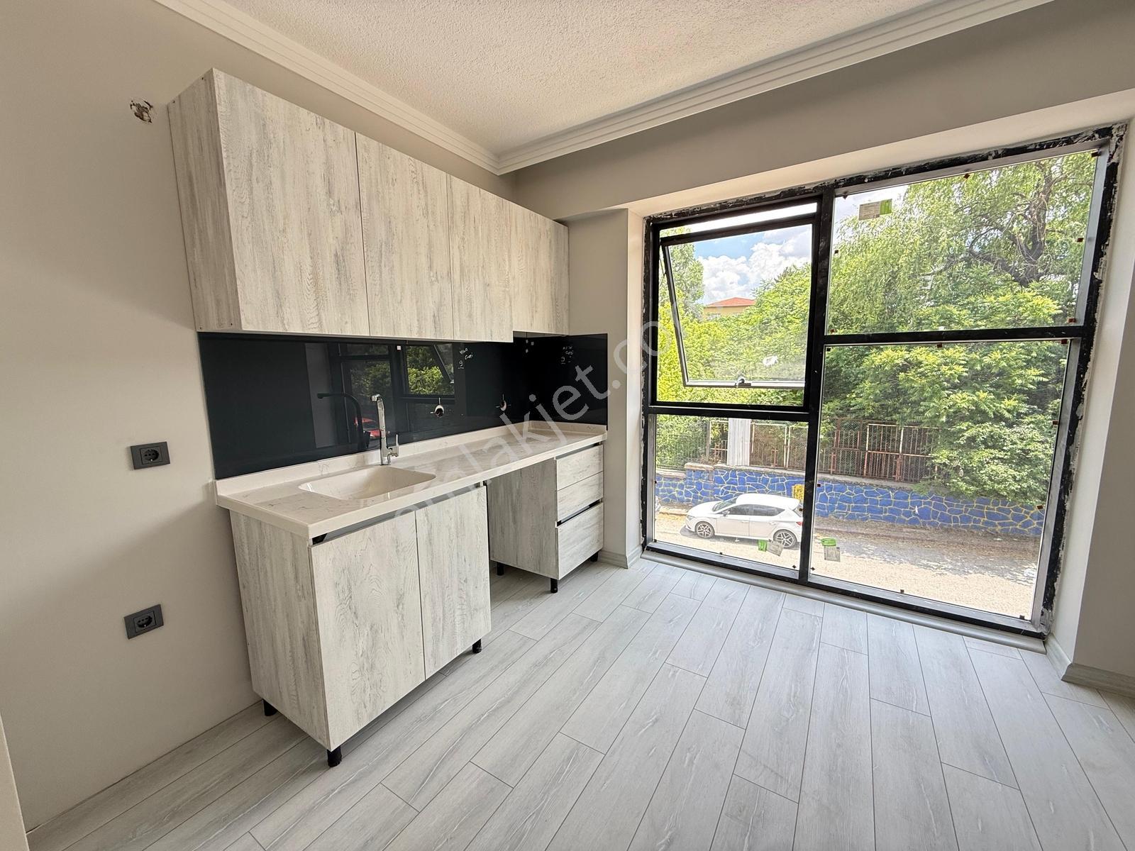 Lüxova'dan Gazide Üniversite Yakını 1+1 Kiralık Sıfır Daireler - Görsel 18