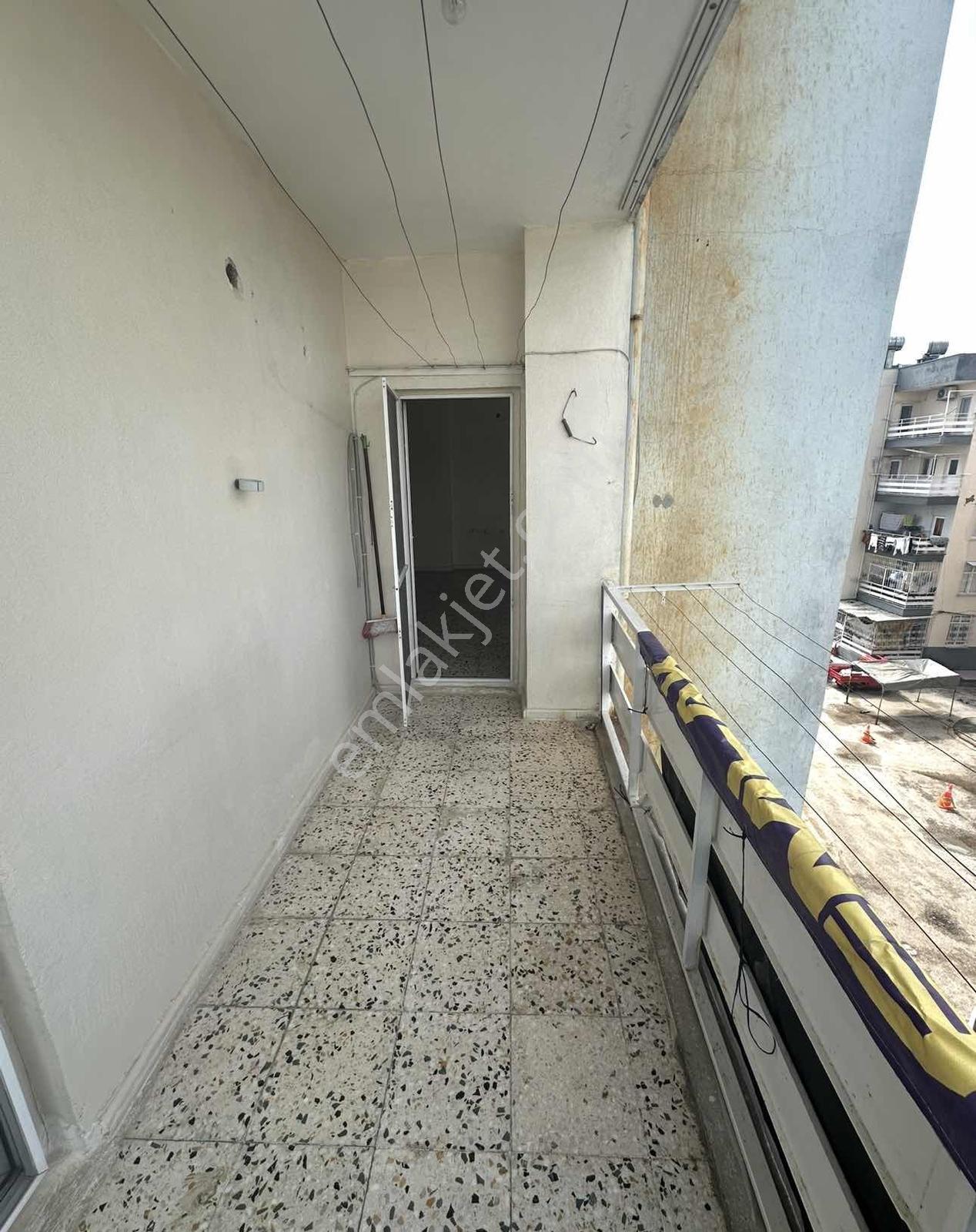 Yeşiloba Sabancı Sitesinde 2+1 Kapalı Mutfak Satılık Daire - Görsel 8