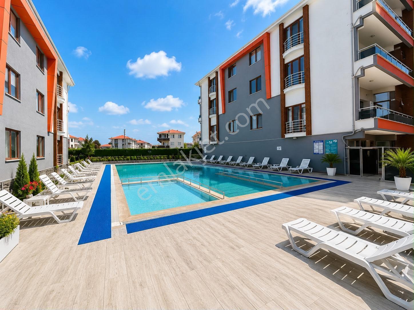 Sakarya Karasu Yalı Da Satılık Havuzlu Site İçerisinde 2+1 Lüx Daire - Görsel 12