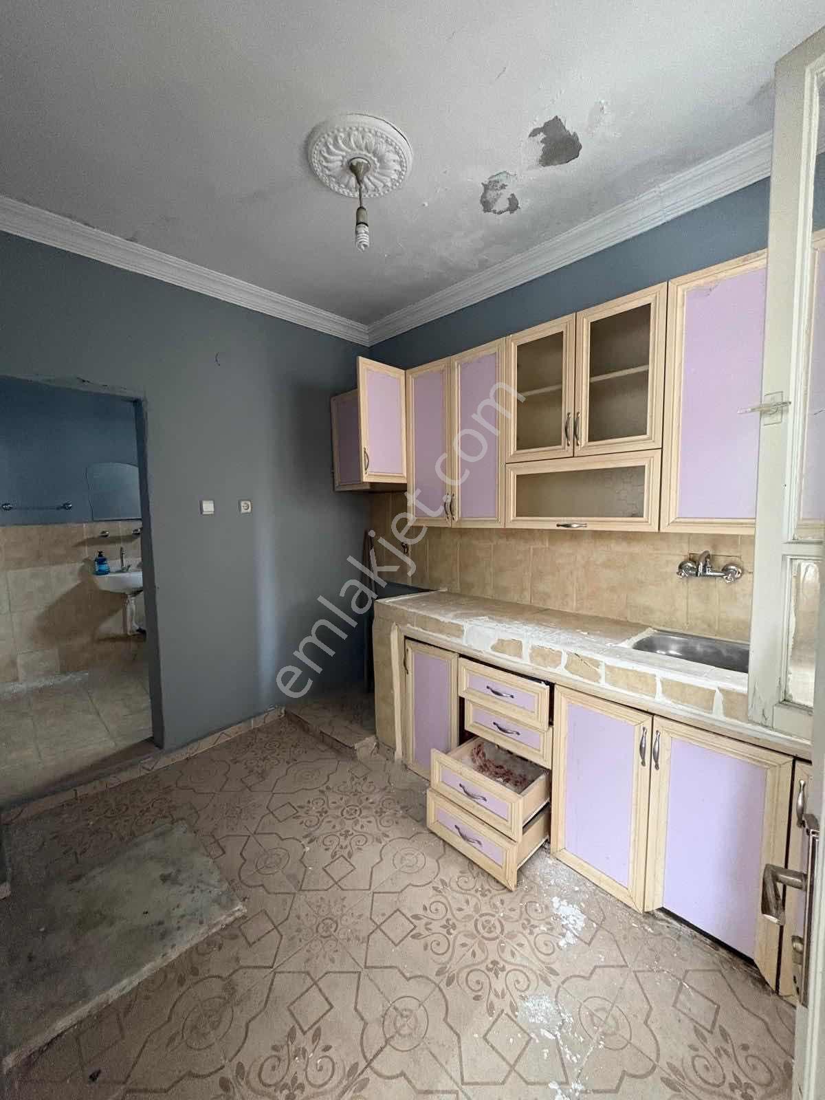 Barış Mahallesinde 120 M² 1+1 Müstakil Ev - Görsel 13
