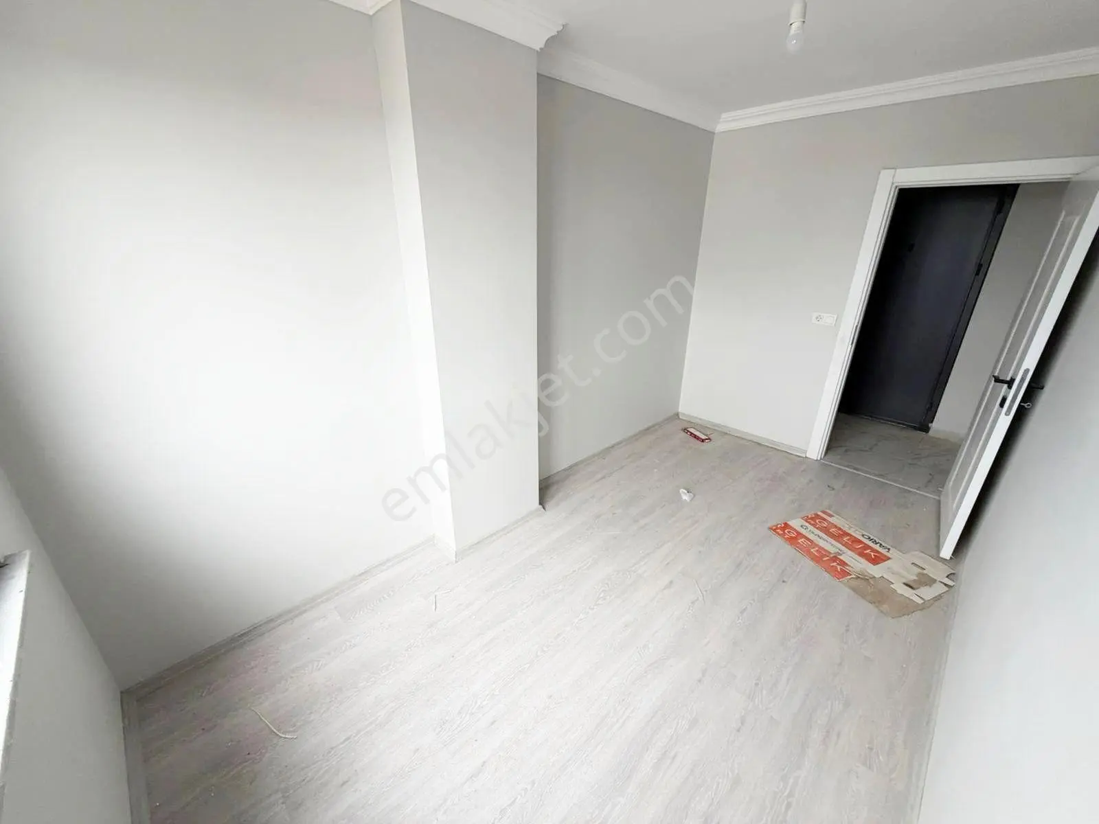 Mertcan'dan Ebeveyn Banyolu Ara Kat Balkonlu Sıfır 2+1 Daire - Görsel 10