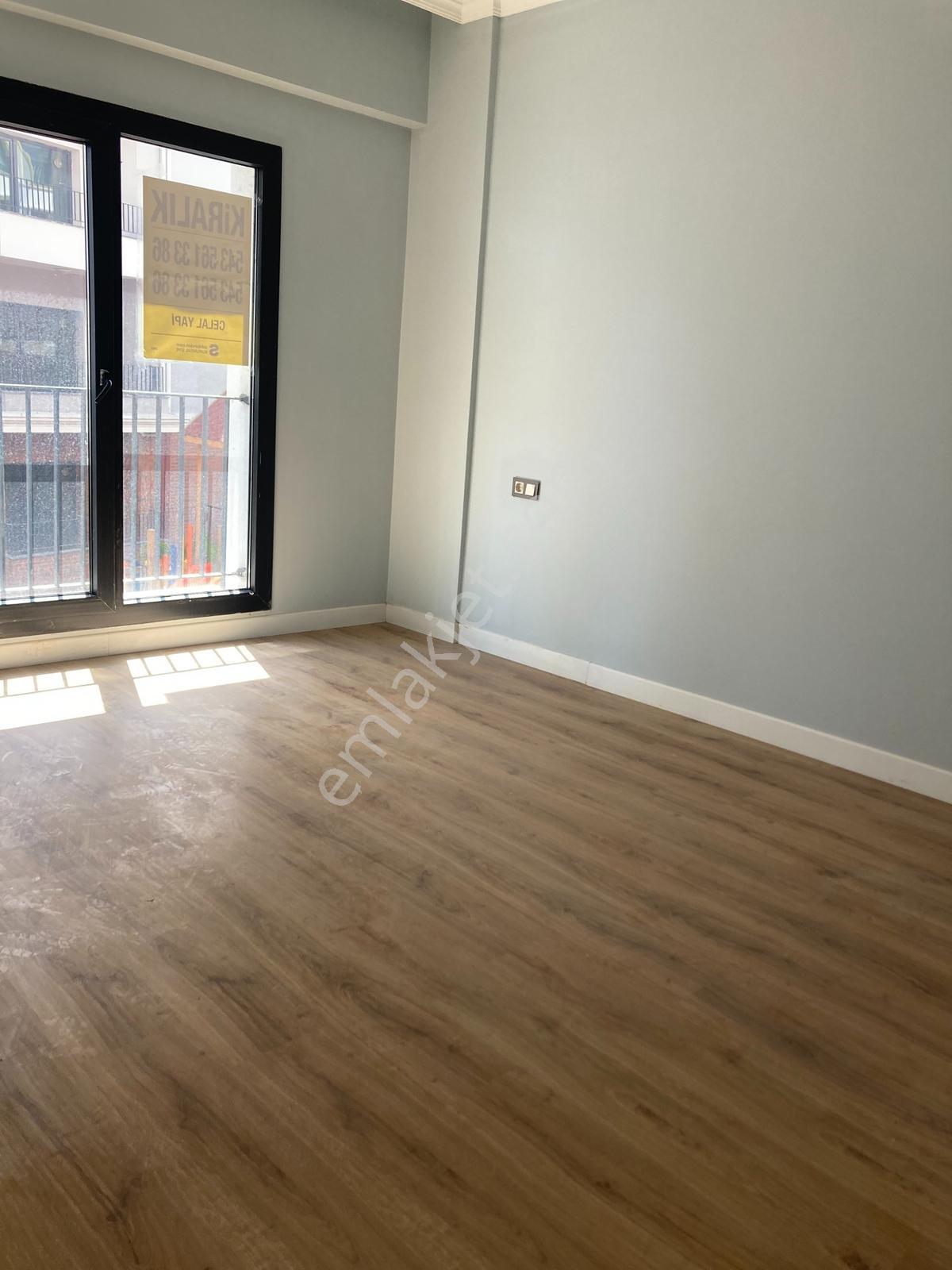 Ümraniye Hekimbaşında Site İçinde Balkonlu Kiralık 2+1 - Görsel 13