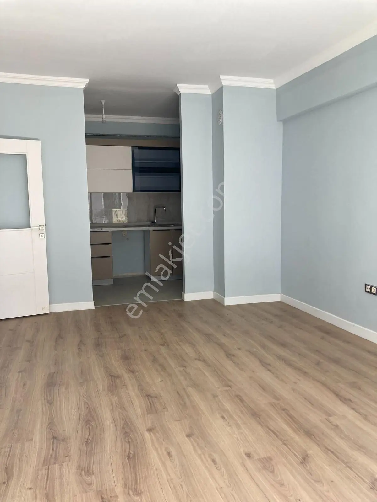 Ümraniye Hekimbaşında Site İçinde Balkonlu Kiralık 2+1 - Görsel 21