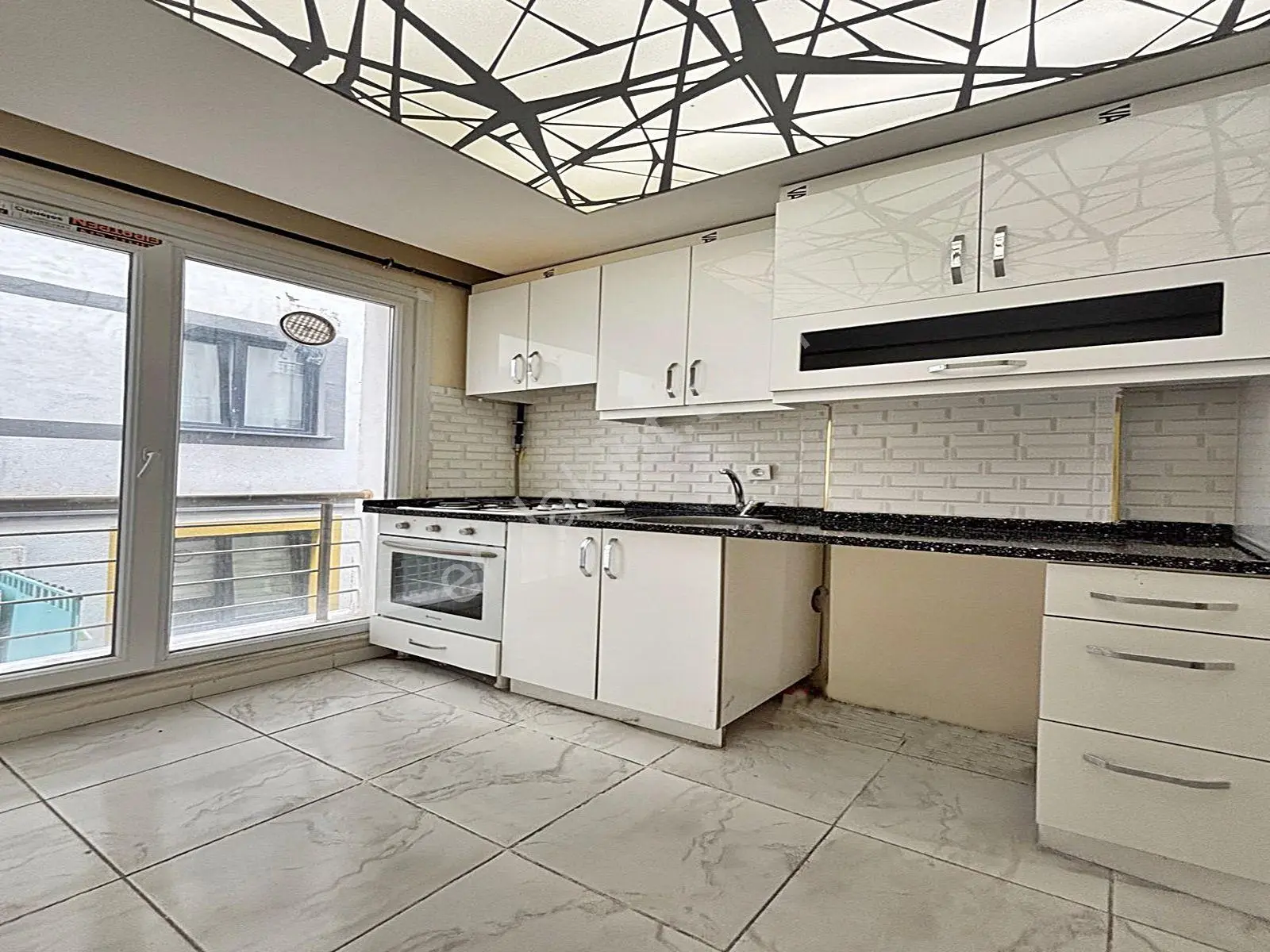 Cadde34 Yapı'dan Merkez Mahallesinde Sıfır %90 Krediye Uygun Satılık Arakat 2+1 Daire!! - Görsel 2