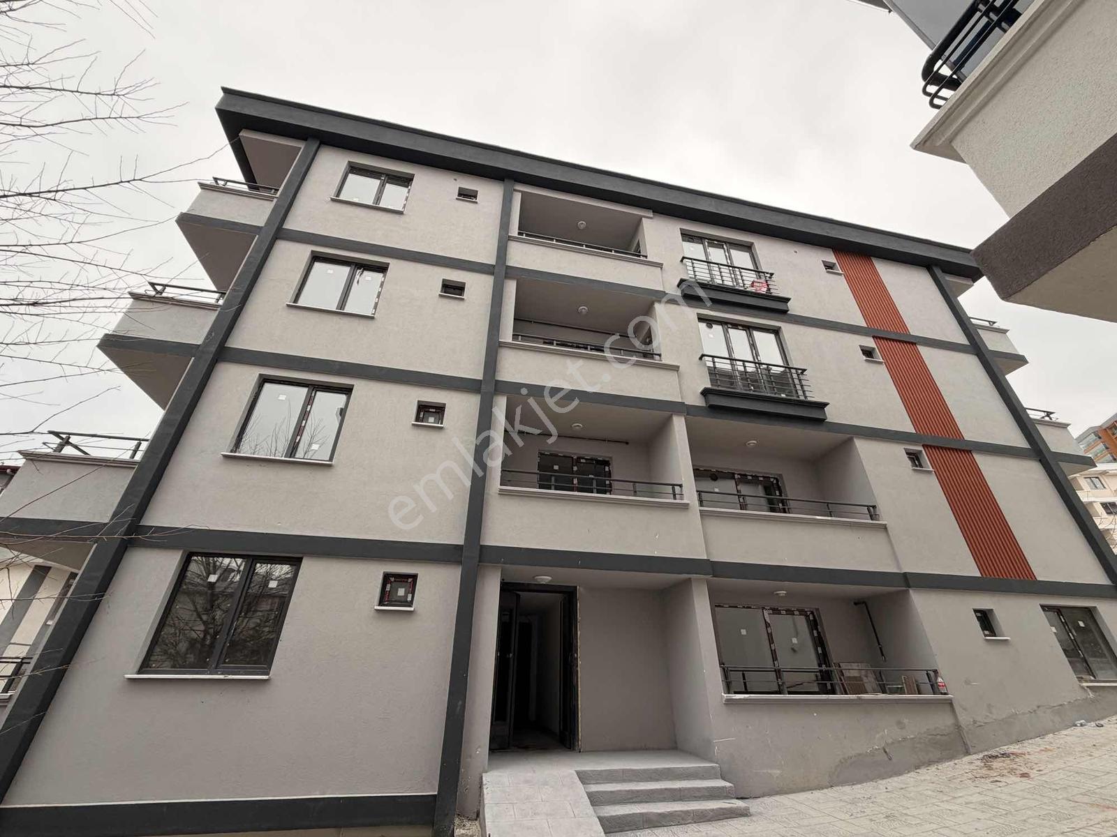 Küçükkolpınar Mahallesı'nde Yerden Isıtmalı 1 + 1 Daıre - Görsel 6