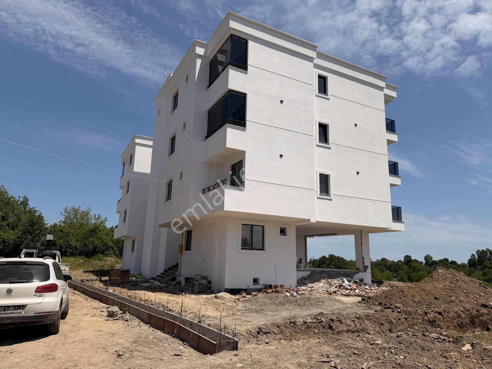 Yeşilırmak Mahallesinde Irmak Manzaralı Fırsat 2+1 Daire - Görsel 2