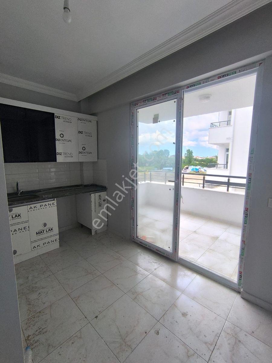 Çarşamba Site İçi Satılık Lüks 2+1 Daire - Görsel 12
