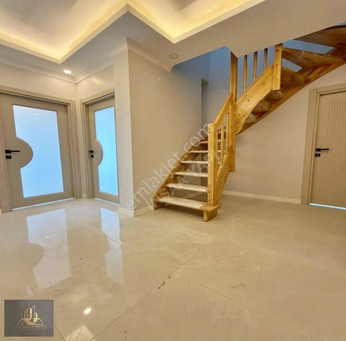 Beylikdüzü Kavaklı Merkezde Sıfır 5+2 Dubleks Daire