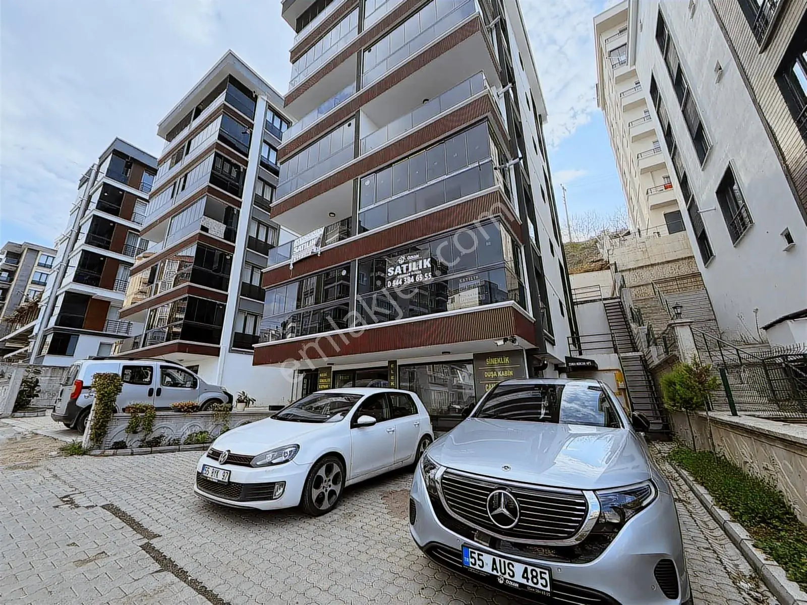 Atakumda Tramvaya Yakın 1+1 Sanki Balkonun Dairesi Var