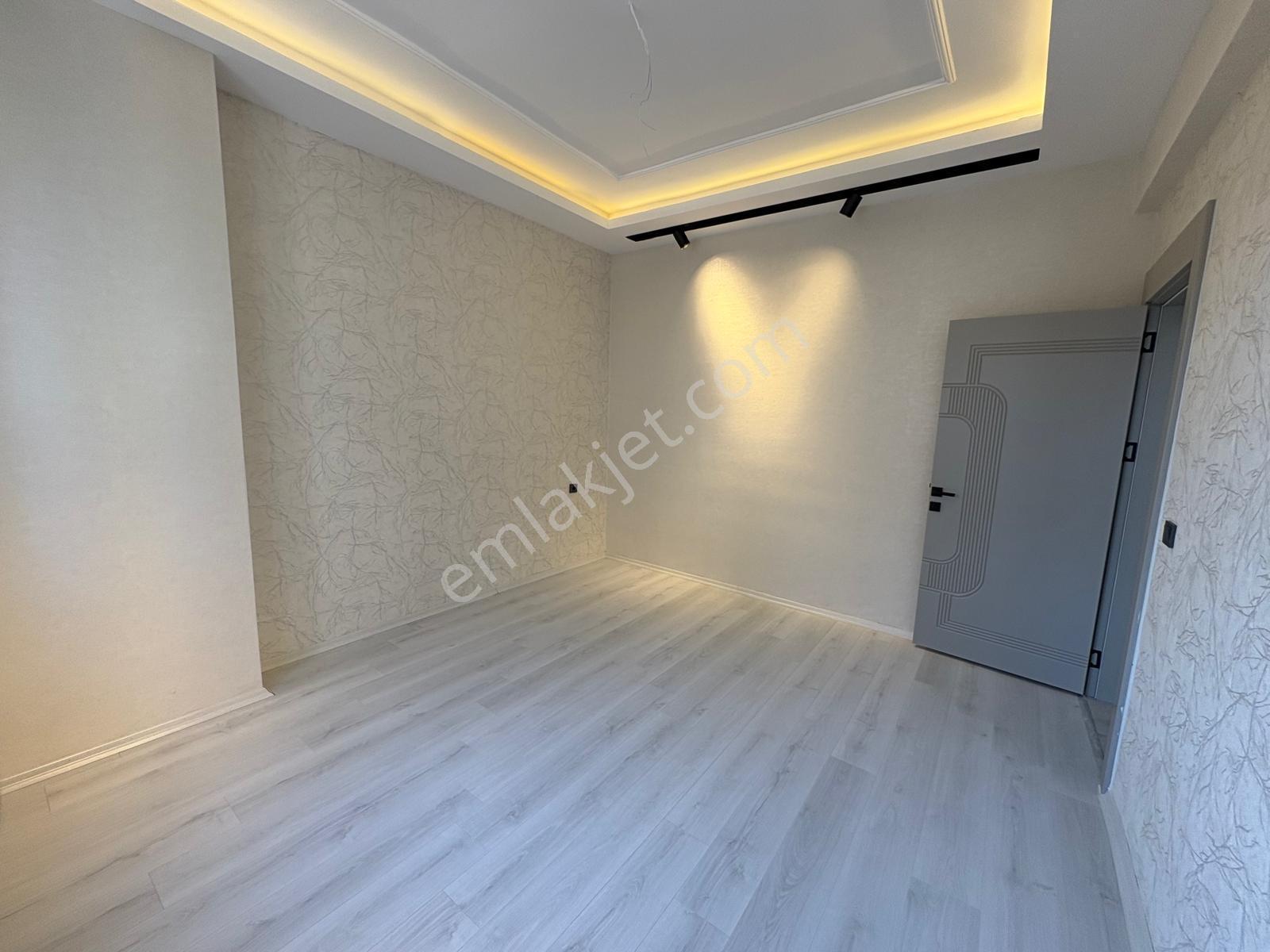 Beykent'te Merkezi Konum'da Satılık 2,5+1 Ultra Lüks Daire - Görsel 17