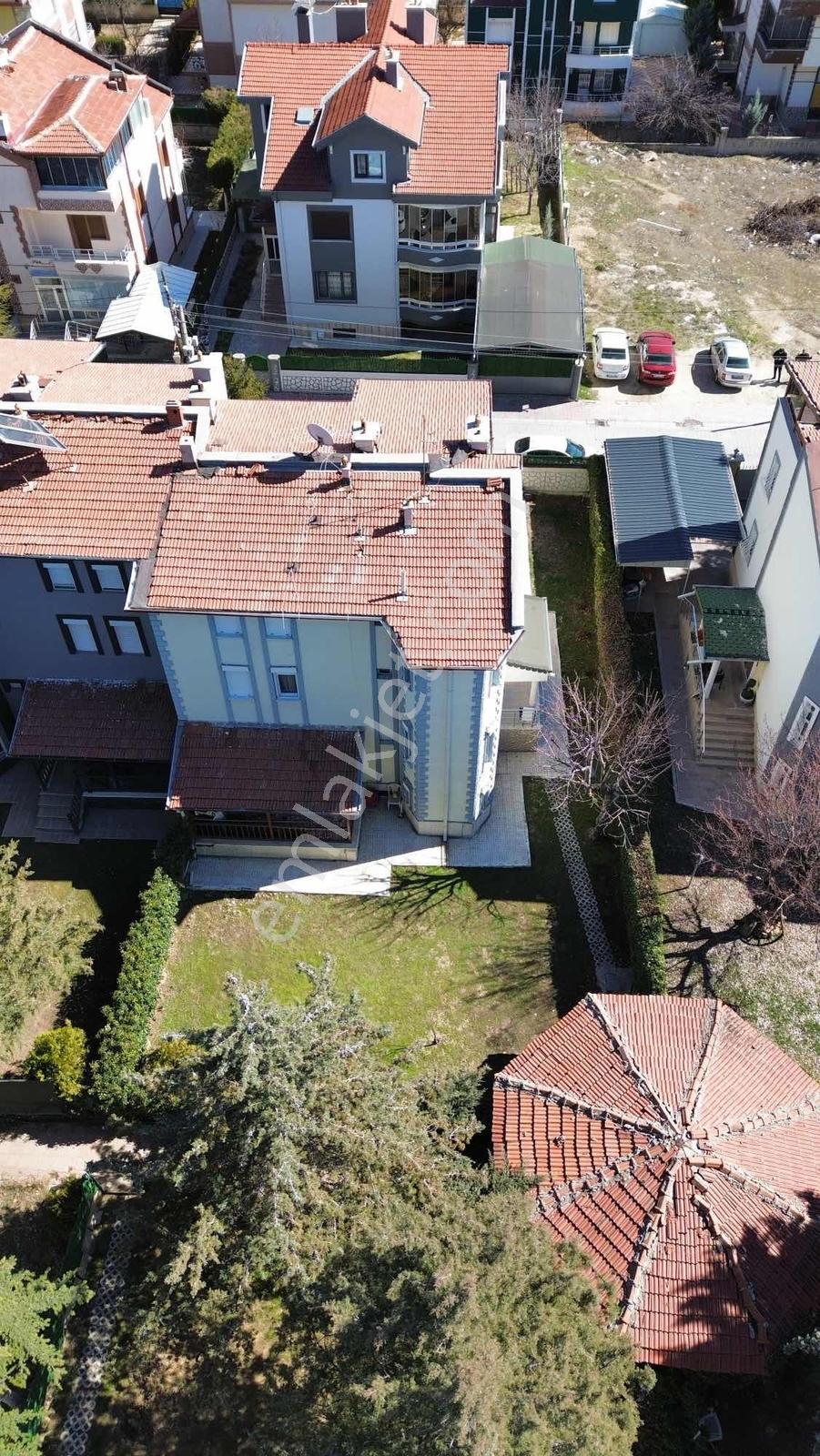 Mehmet Akif Mah.daire Parasına 6+1 Villa Satılık - Görsel 4