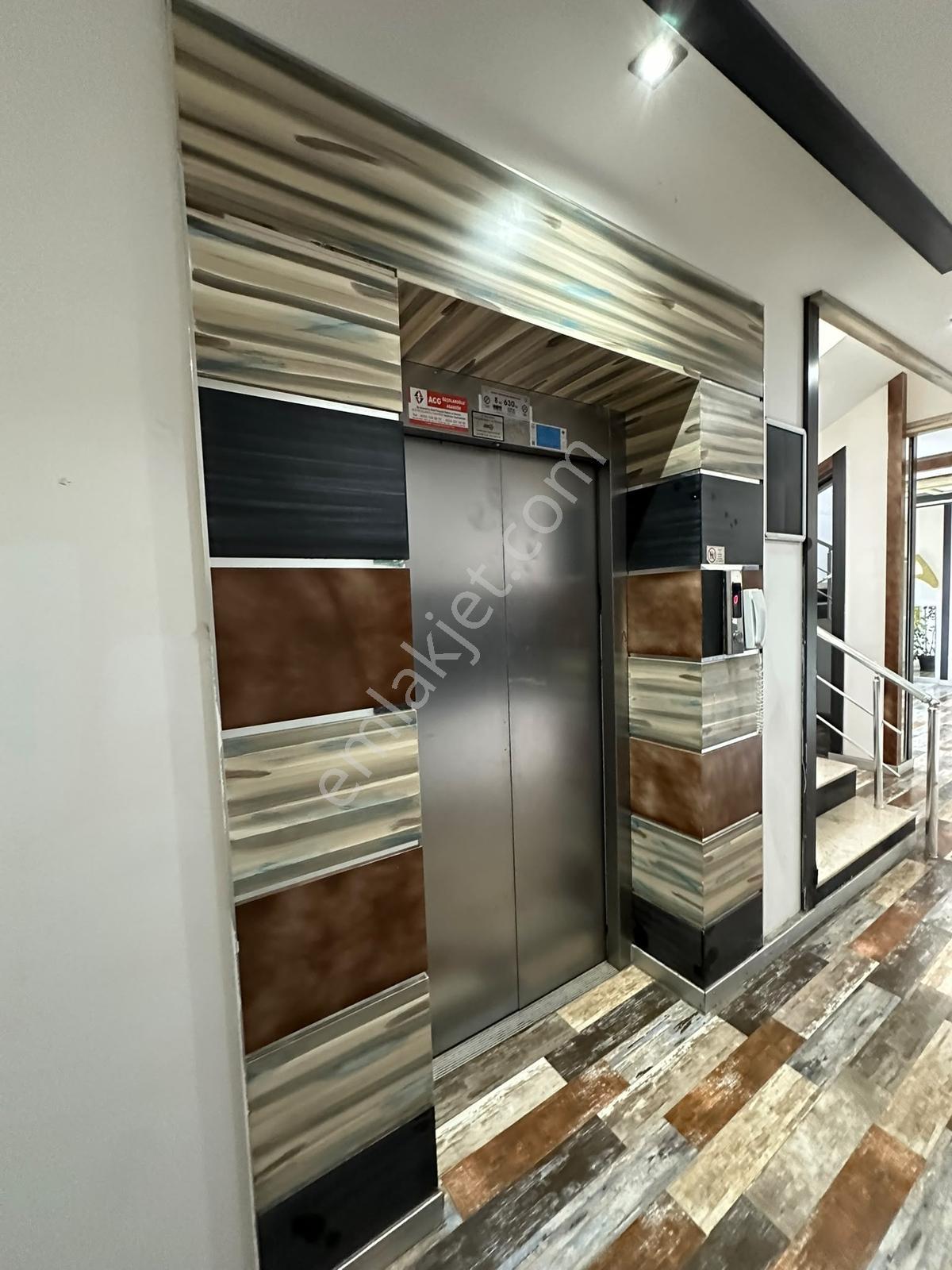 Tüzün'den Çiftlik Mahallesin'de Eşyalı 1+1 Satılık Daire - Görsel 16