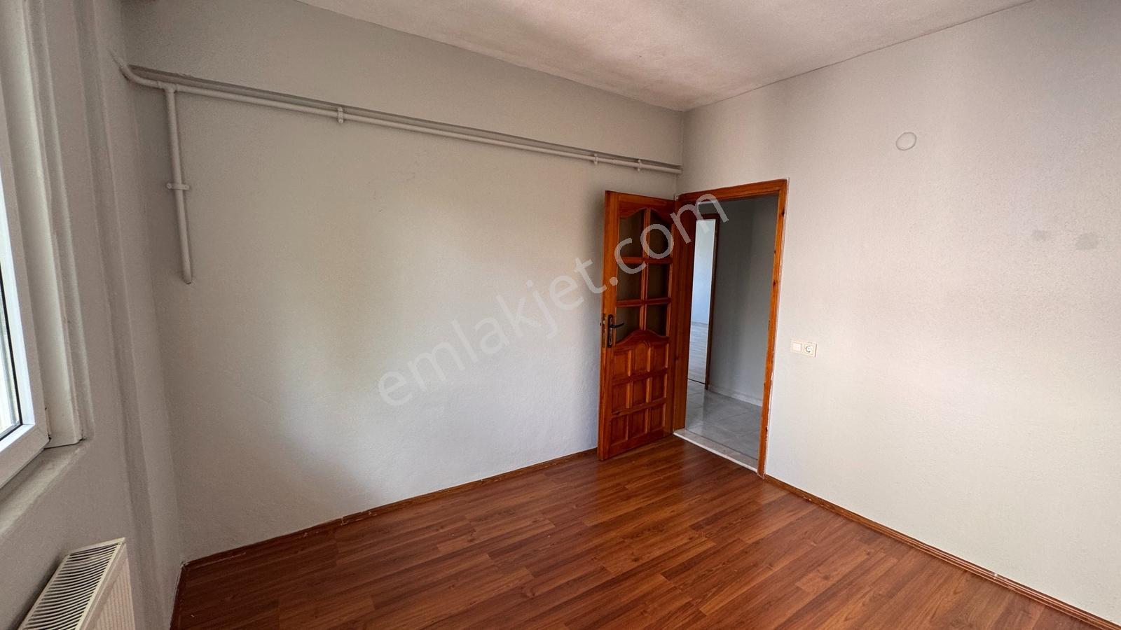 Gölcük Şehitler Mah. Kiralık Arakat Daire 3+1 - Görsel 14