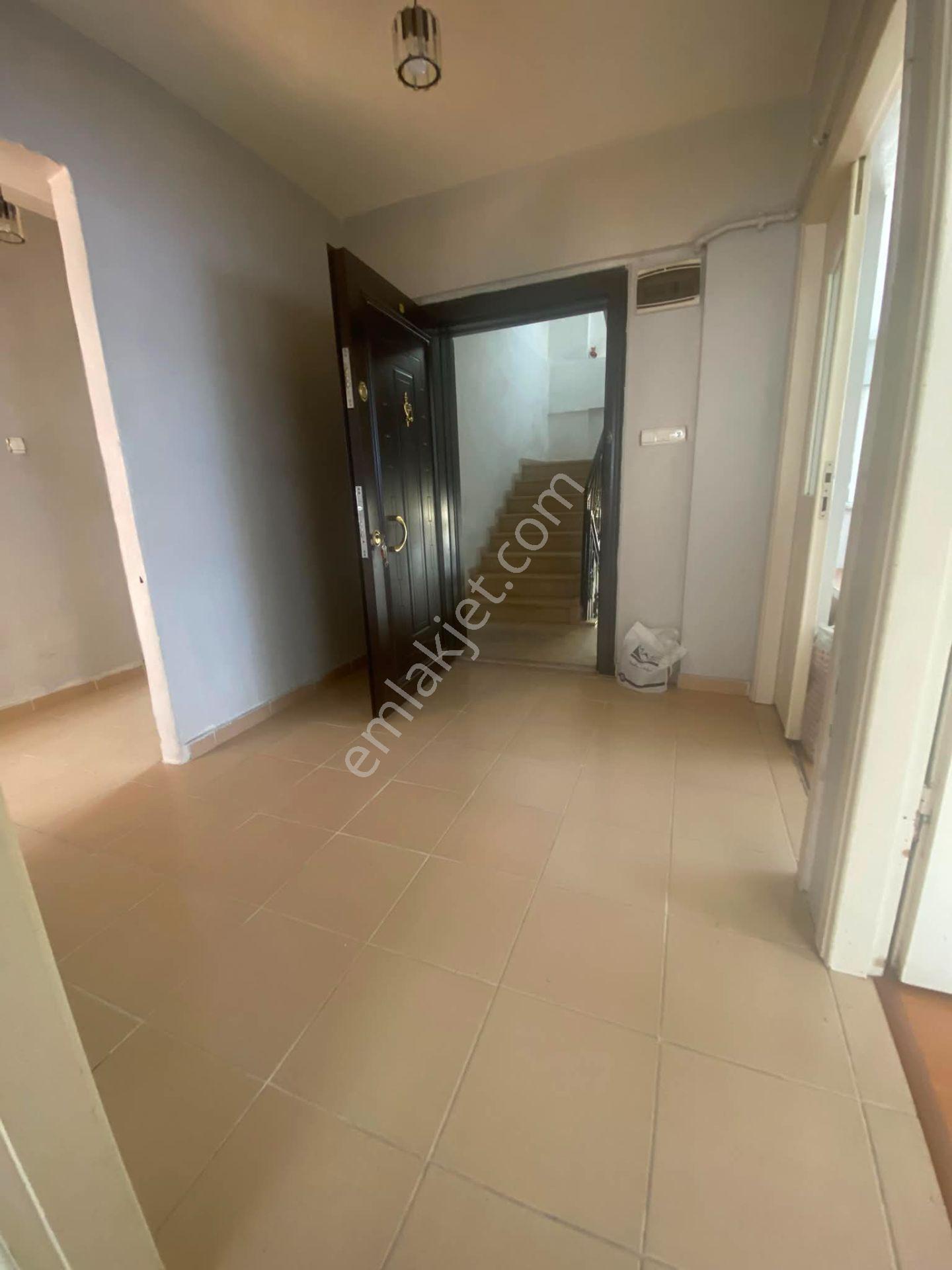 Bursa Davutkadı Ortayolda 3+1 110m2 1.(arakat) Kombili Daire - Görsel 3