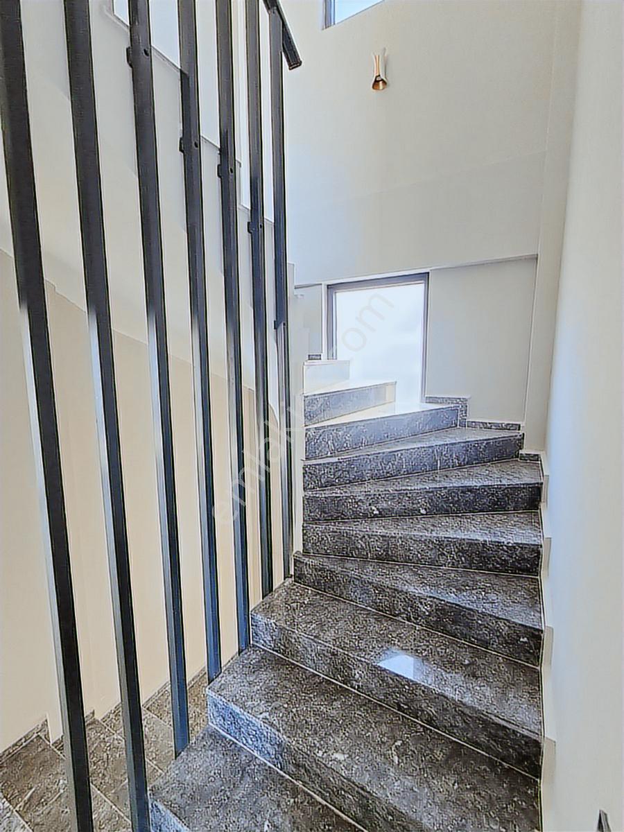 Fethiye Karaculhada Satılık 4+1 Denız Ve Şehir Manzaralı Villa - Görsel 18