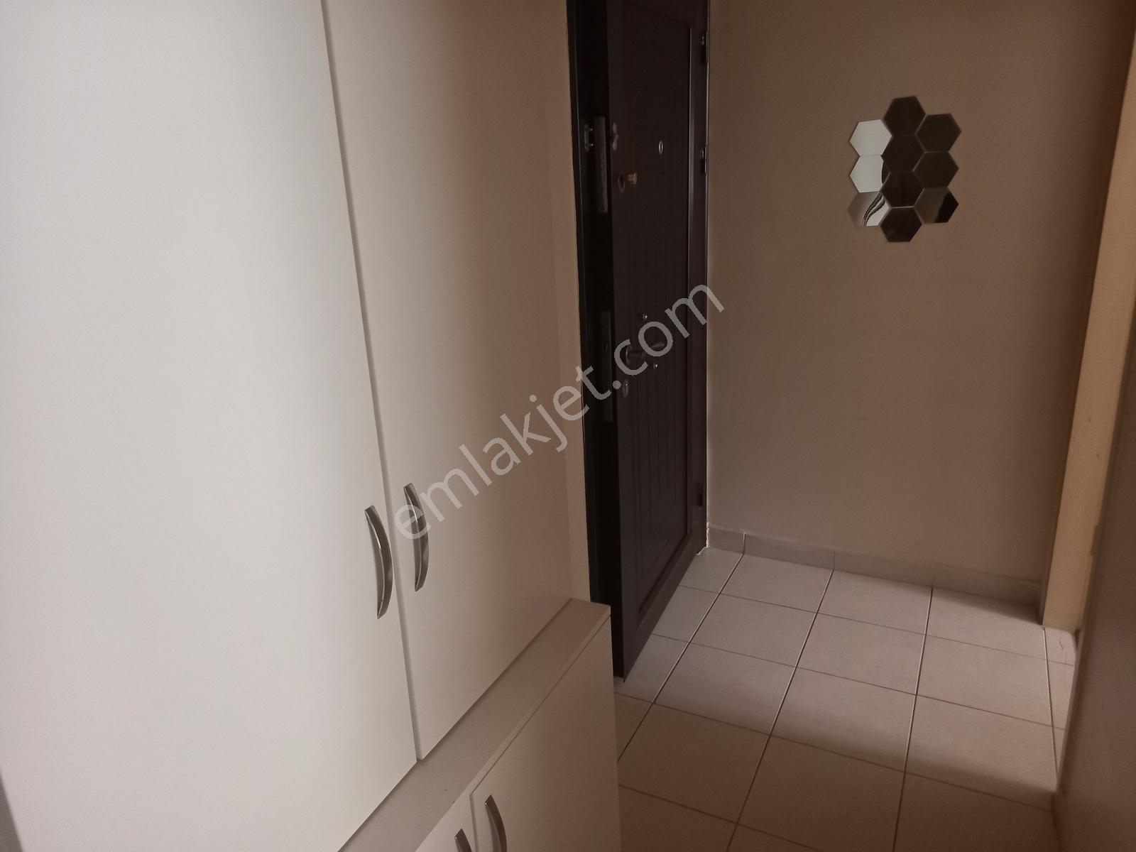 F-l Emlaktan Esatpaşa Örnek Emaar Avm Libadiye 1+1 Y.giriş 45 M2 - Görsel 17