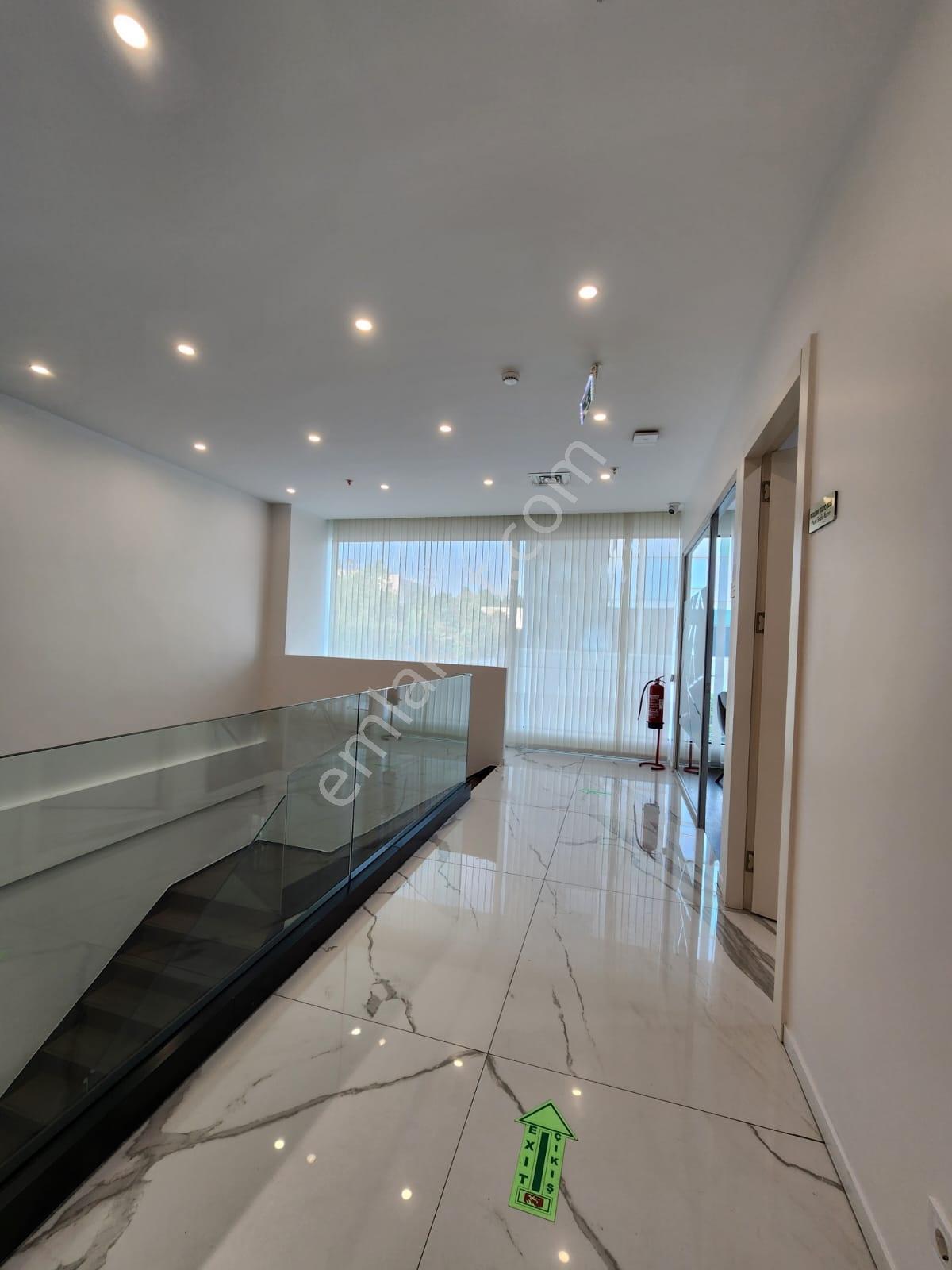 Bahçelievler Çobançeşme'de 628 M² Geniş Kullanımlı Satılık Dükkan - Görsel 17
