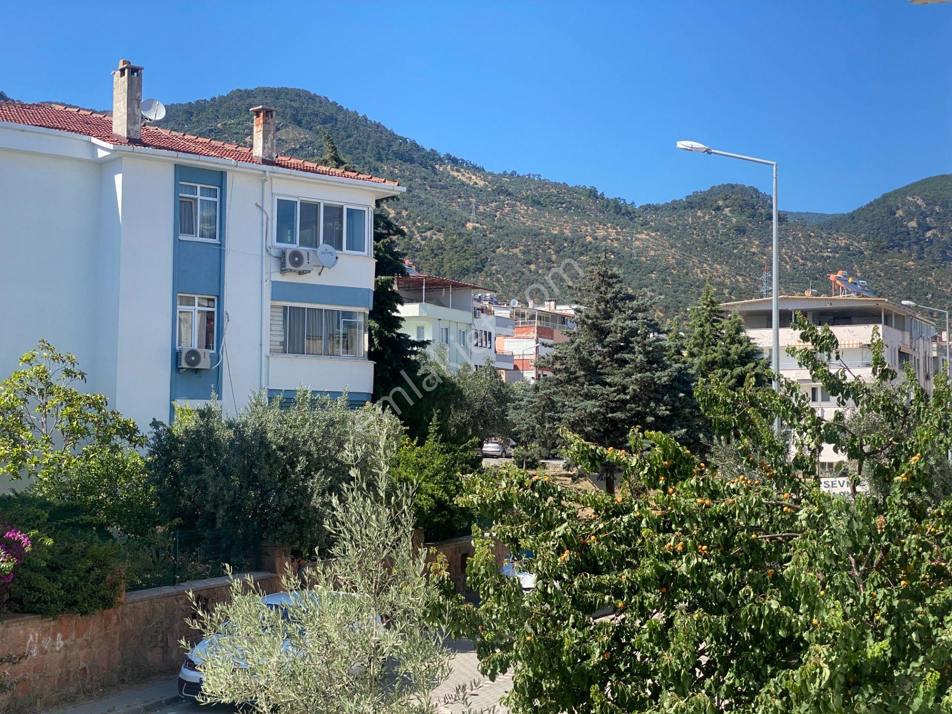 Altınoluk Merkezde, Her Yere Yakın, İçi Yenilenmiş Ve Manzaralı 2+1 Ayrı Mutfak - Görsel 41