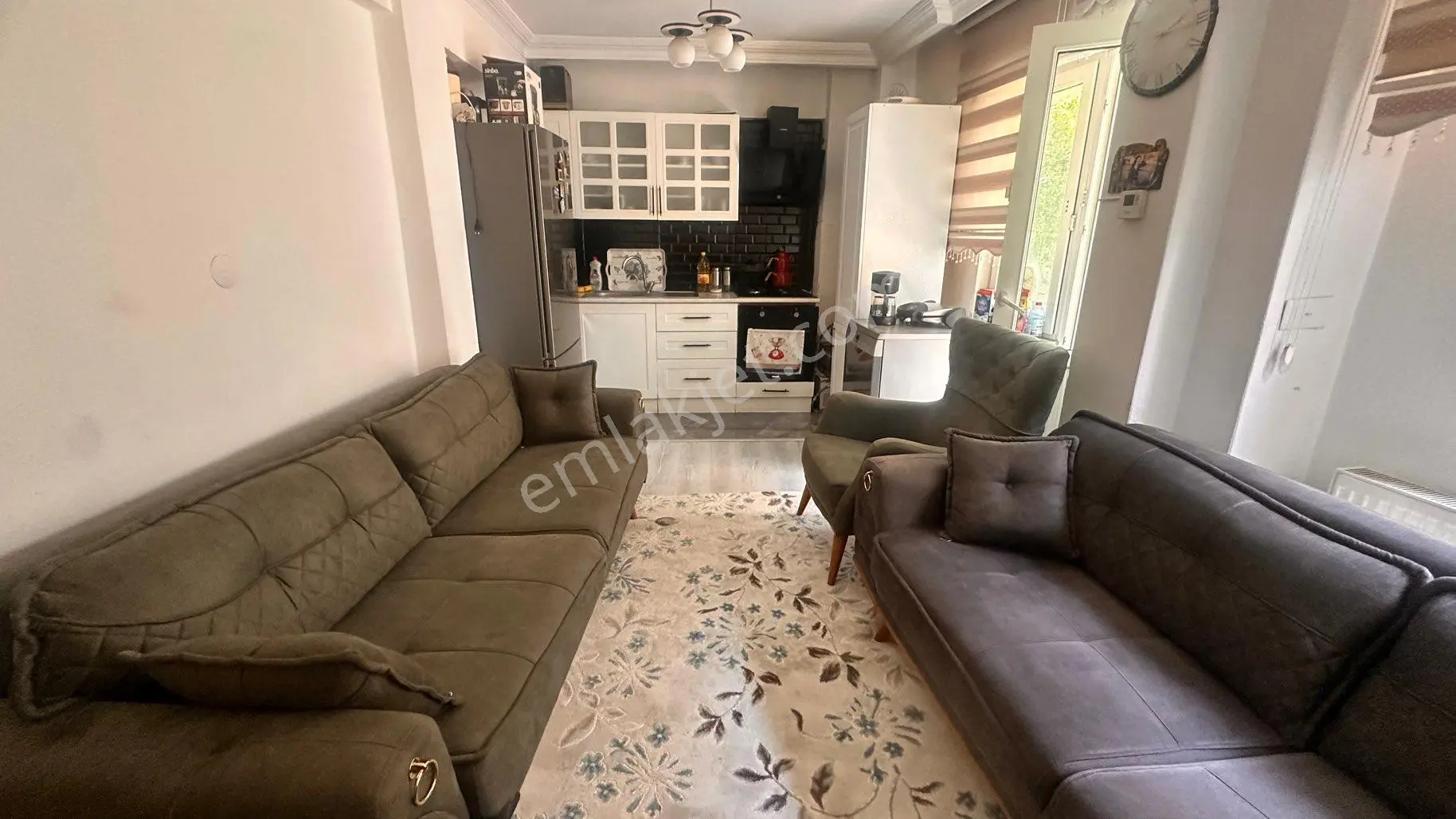 İstiklal Mahallesi Satılık 3+1 Ferah Ara Kat Daire - Görsel 9