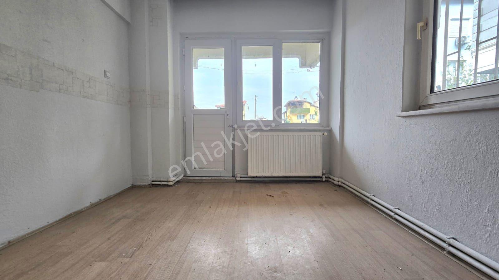 Zeytinköy Mahallesi'nde Kiralık Bahçe Katı 2+1 Daire - Görsel 9
