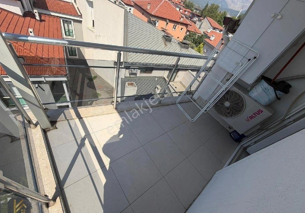 Kınıklı'da Eşyalı Kiralık 1+! Apart - Görsel 4
