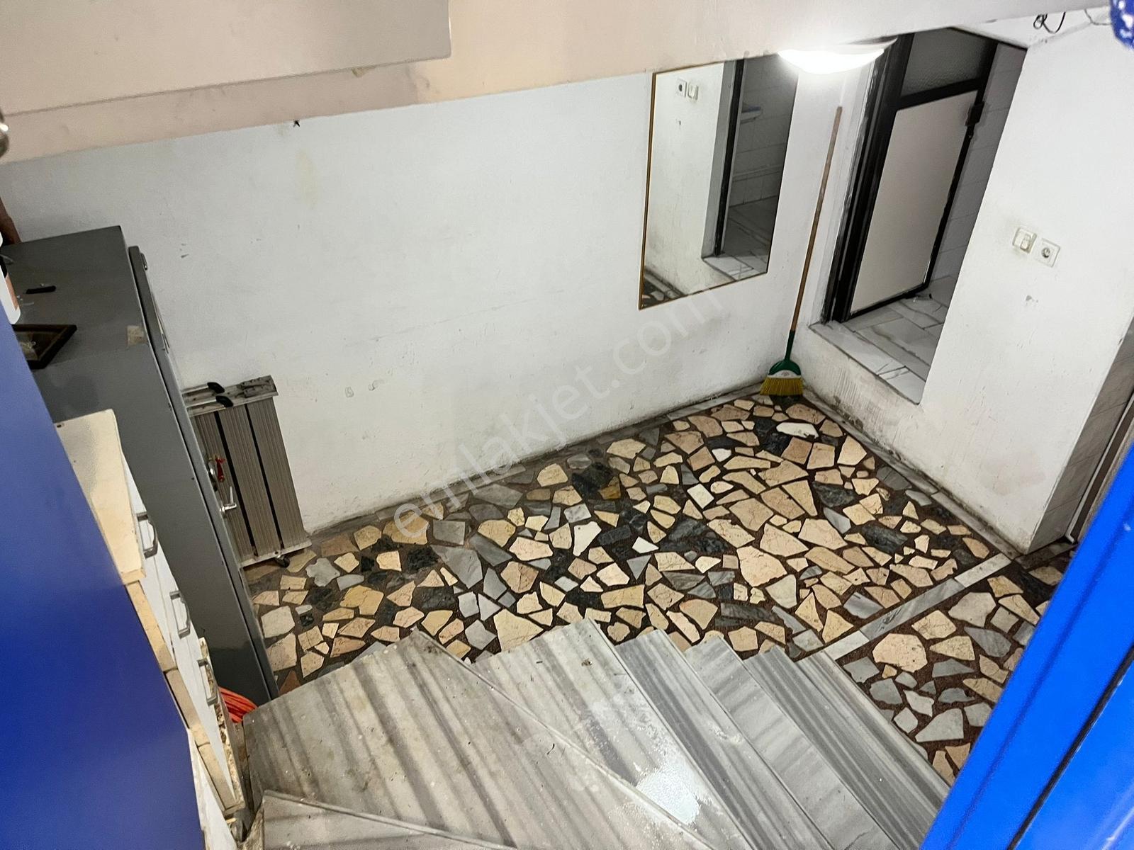 Cengiz Topel Cad. Üzeri Reklam Değeri Yüksek Kiralık Köşe Dükkan - Görsel 13