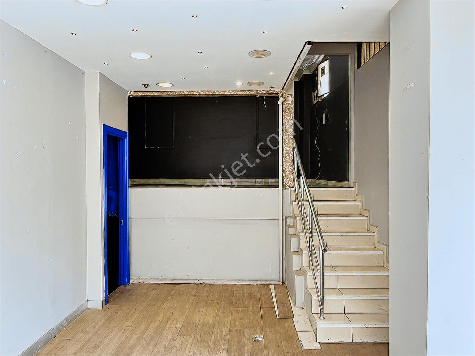 Cengiz Topel Cad. Üzeri Reklam Değeri Yüksek Kiralık Köşe Dükkan - Görsel 3