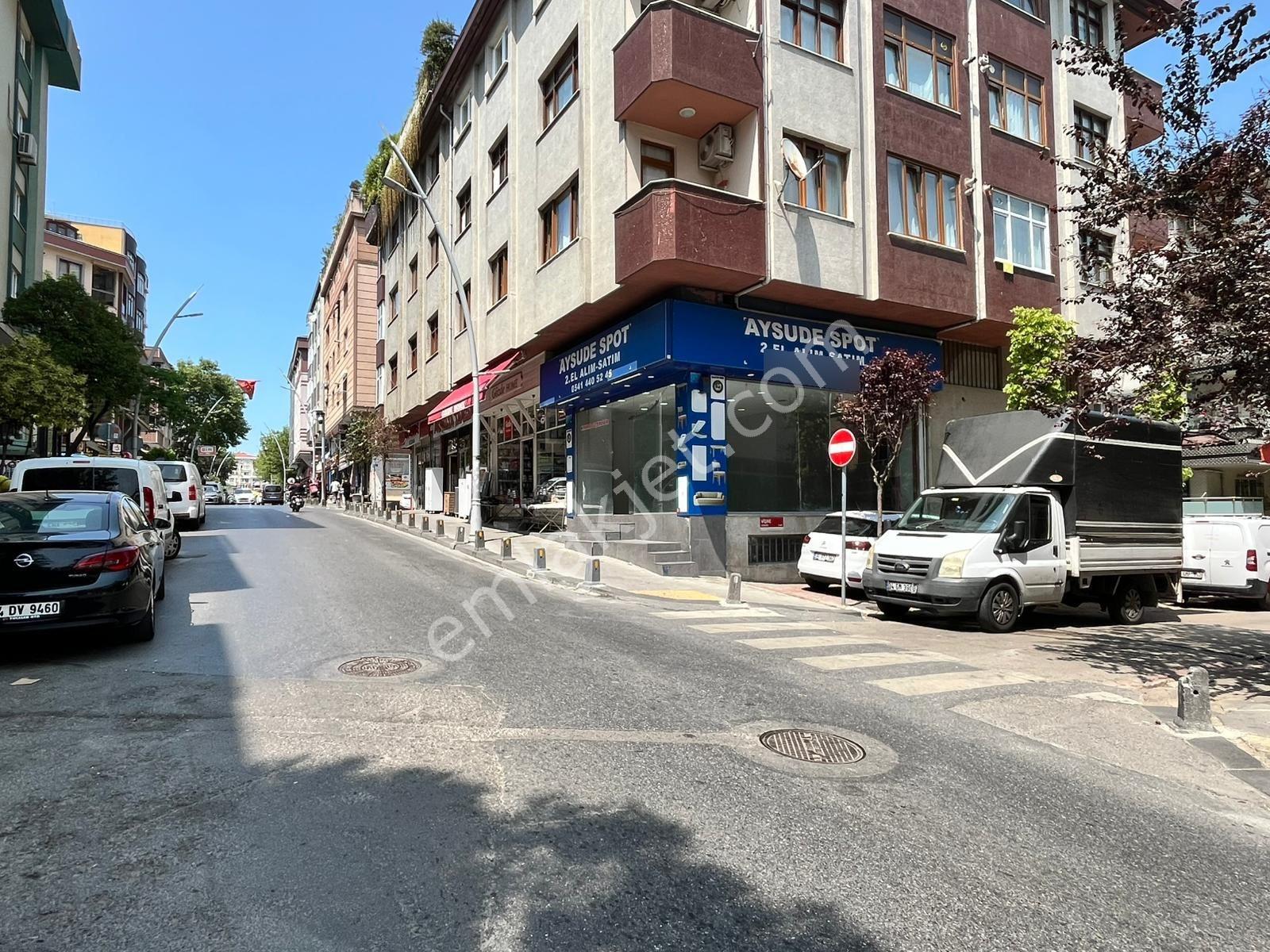 Cengiz Topel Cad. Üzeri Reklam Değeri Yüksek Kiralık Köşe Dükkan - Görsel 17