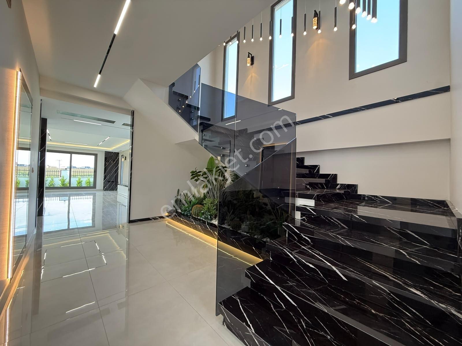 Bayramhacılı'da 600 M2 Arsa/sıfır/dubleks/5+1/havuz/lüks Villa ! - Görsel 27
