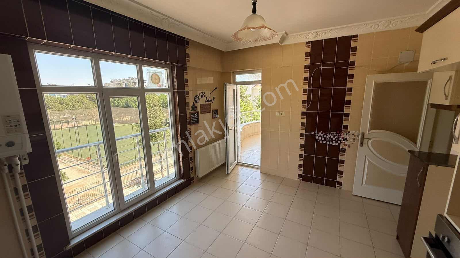 Kın Emlak-döğme Okulu Karşısı Kiralık 3+1 Geniş Daire - Görsel 13