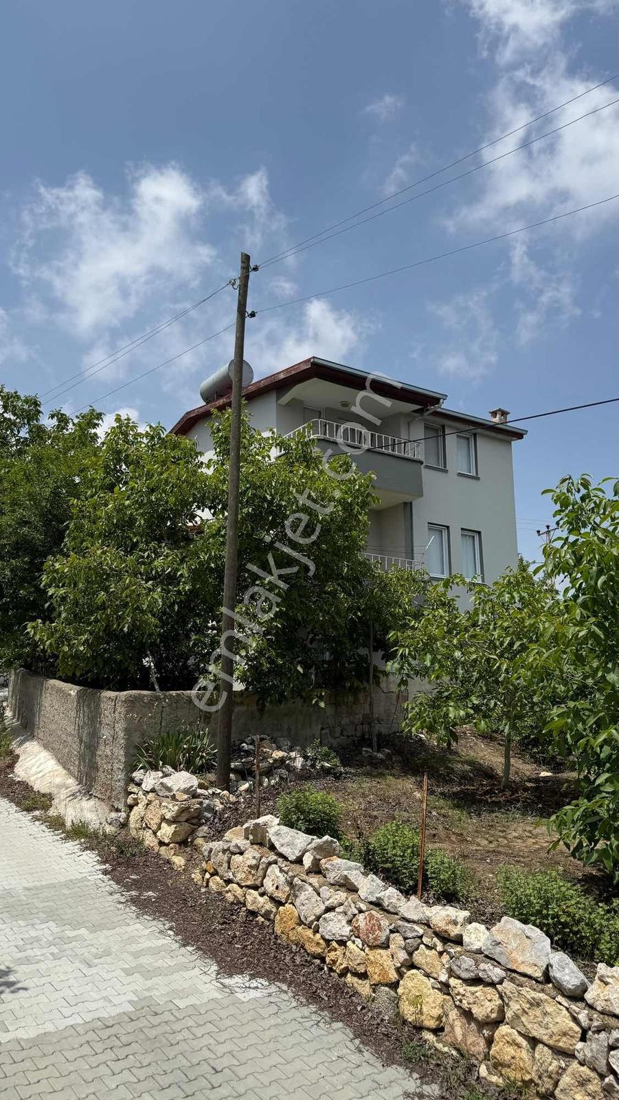 Ilke'den Belenoluk Yaylasında Satılık Yayla Evi