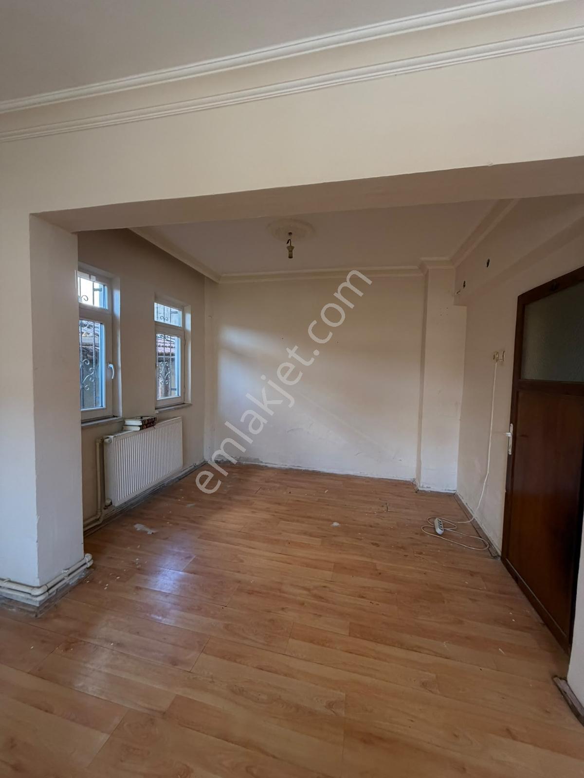 Mes Emlak'tan Karataş Mahallesinde Doğalgazlı 1+1 Kiralık Daire - Görsel 13